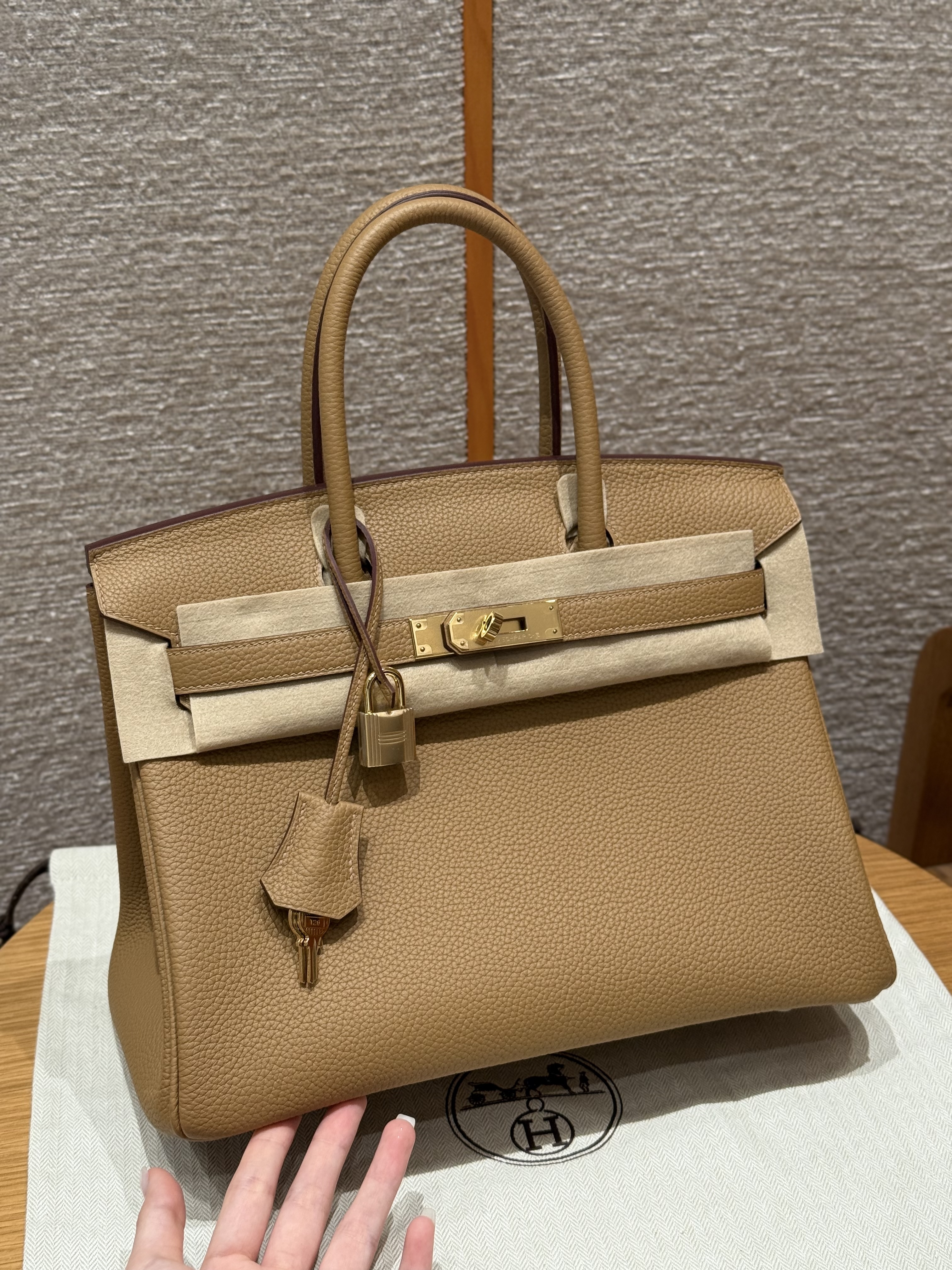 에르메스 Hermes Birkin 30cm Togo 4B Biscuit/gold