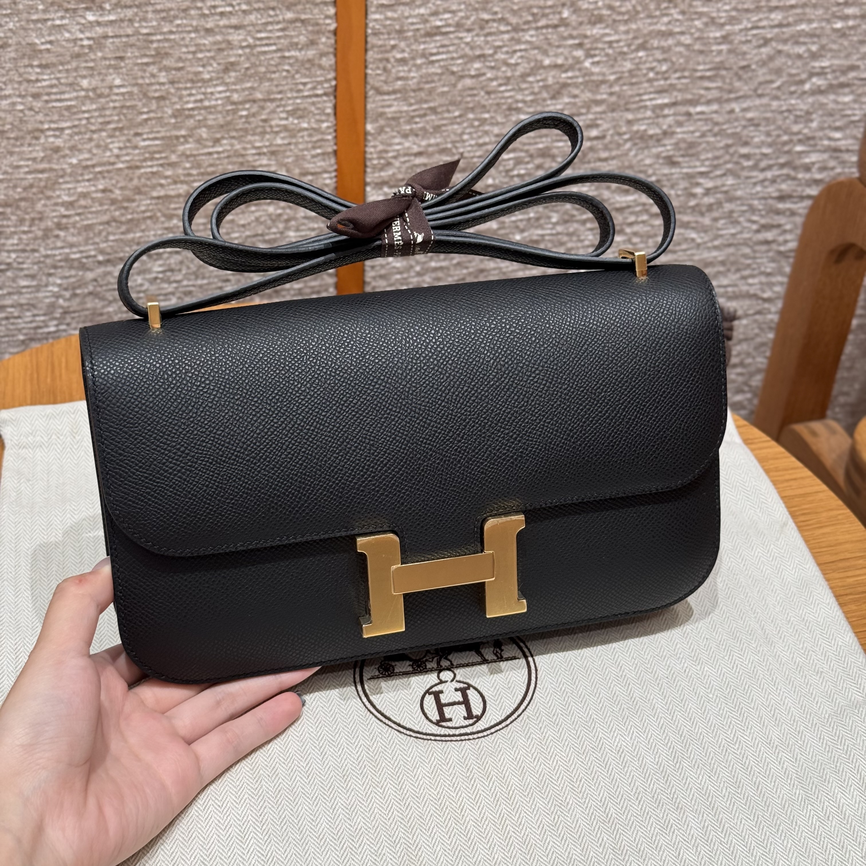 에르메스 Hermes Constance Elan 24cm Epsom 89 Noir/gold