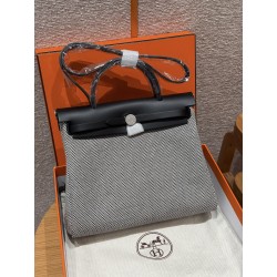 에르메스 Hermes Herbag 31cm canvas and cowhide Ecru noir nior/silver