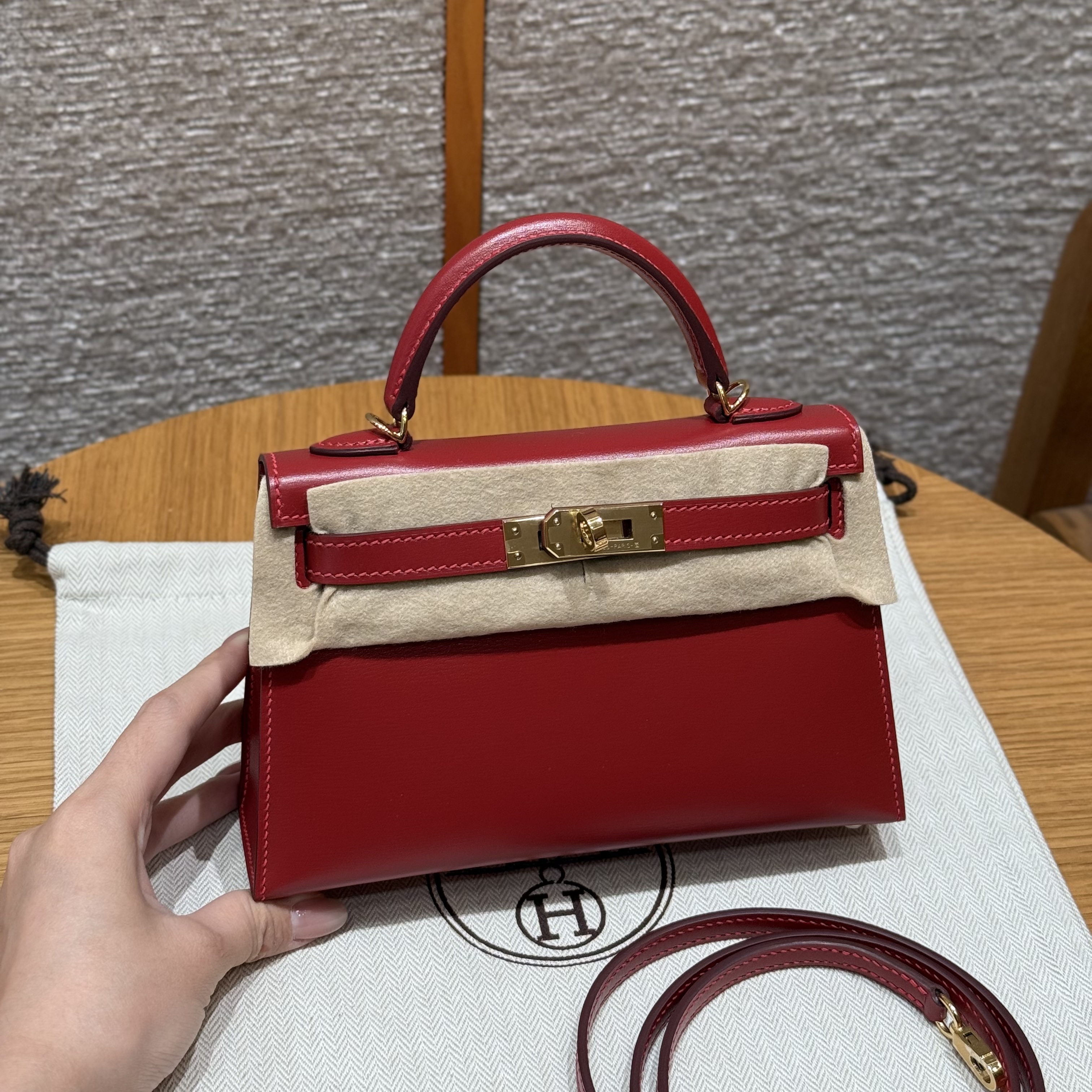 에르메스 Hermes Mini Kelly 19cm Box 5X Rouge Piment/gold