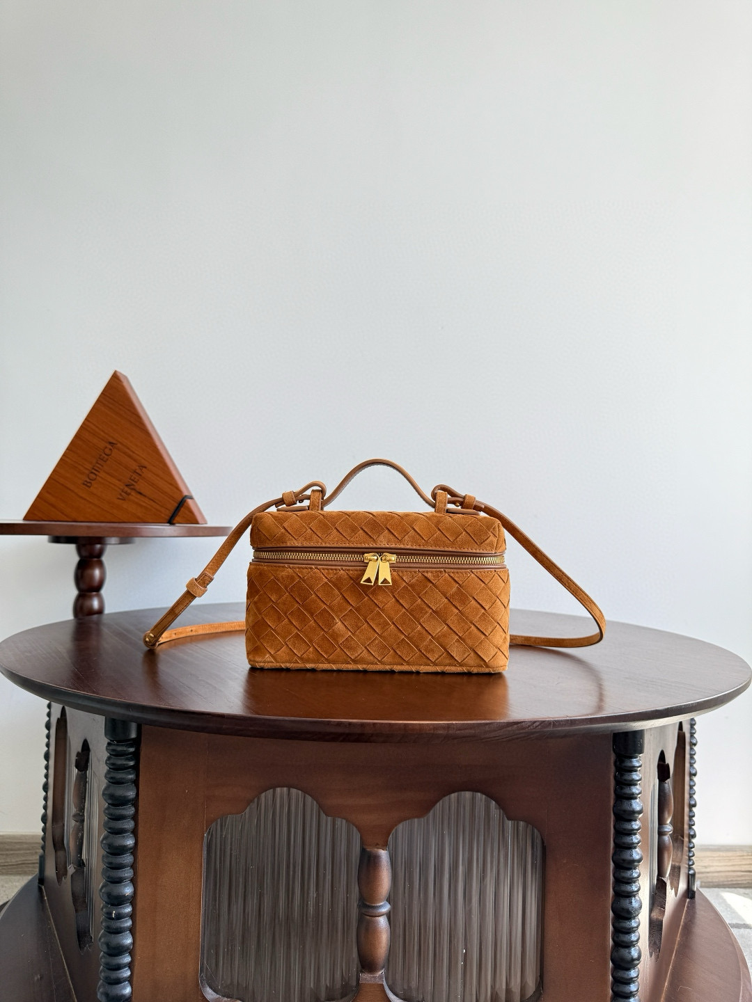 보테가 베네타 Bottega Veneta Bang Bang Vanity 크로스 백 789109 22cm