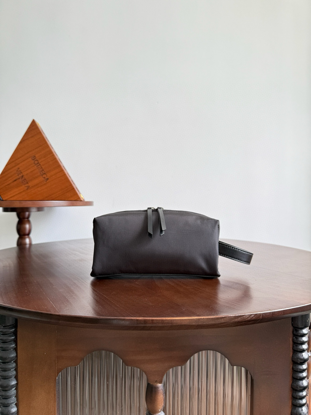 보테가베네타 Bottega Veneta 806369 Tokyo 클러치 20CM