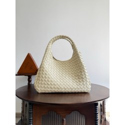 보테가 베네타 Bottega Veneta 844250 Campana 39cm
