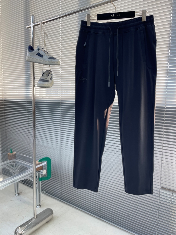 아크테릭스 ARC'TERYX 바지