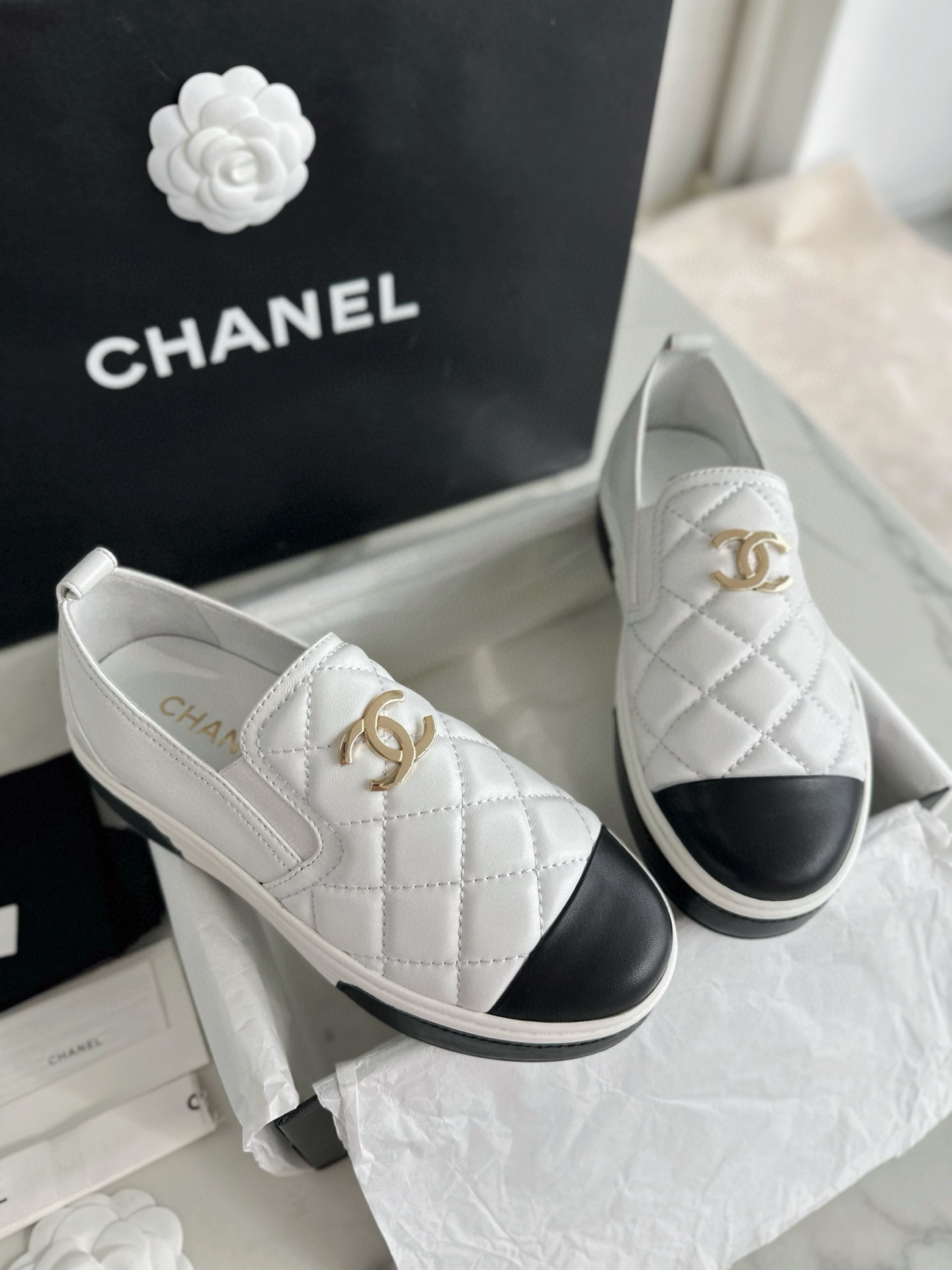 샤넬 CHANEL G40413 로퍼 White