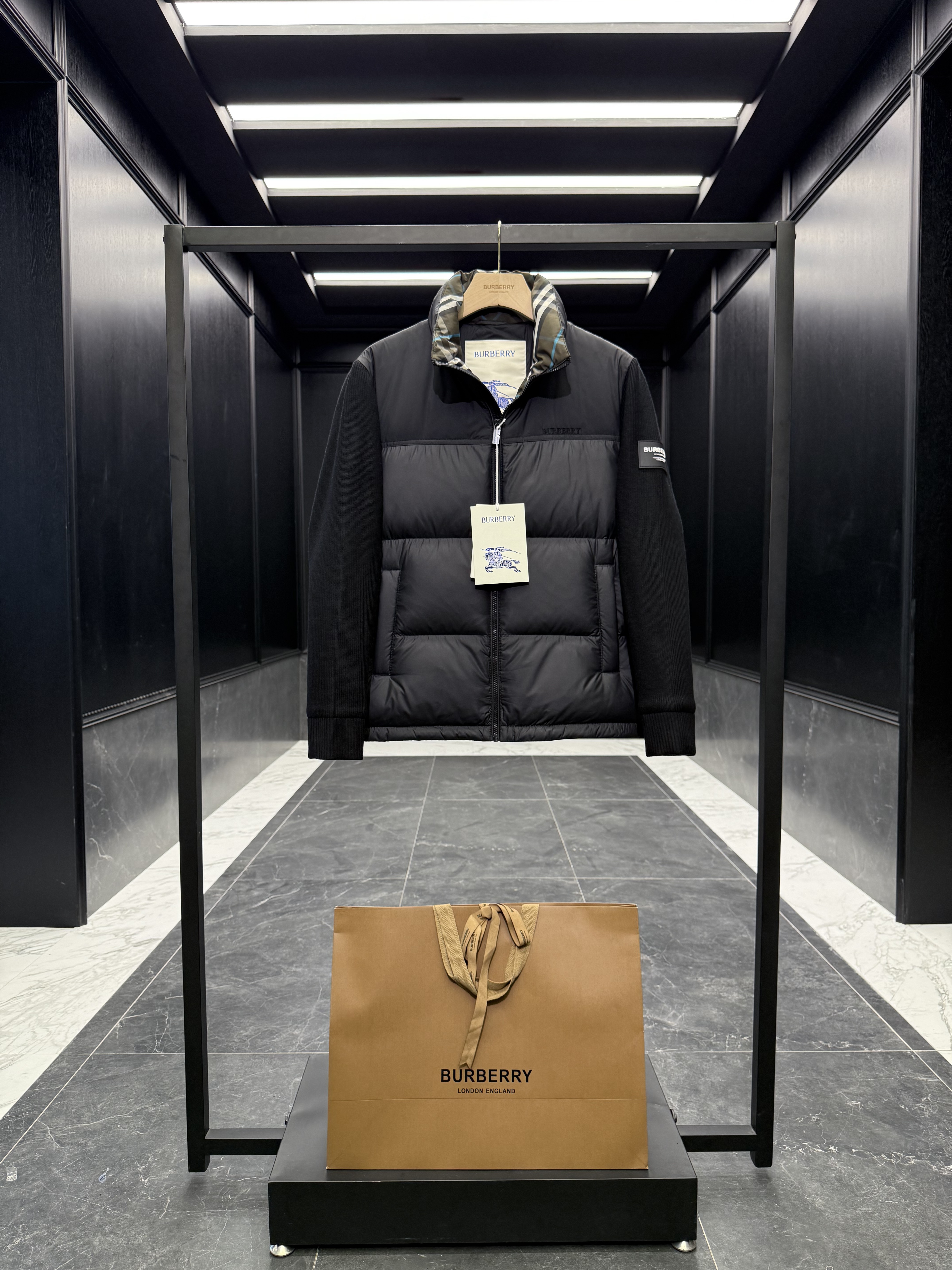 버버리 Burberry 니트 패딩.