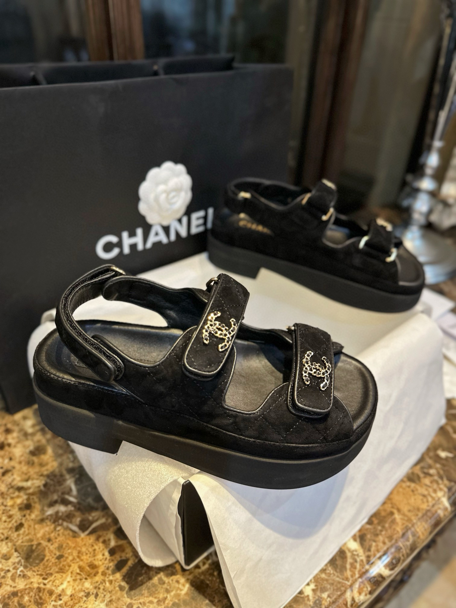 샤넬 CHANEL 23P 샌들 Black