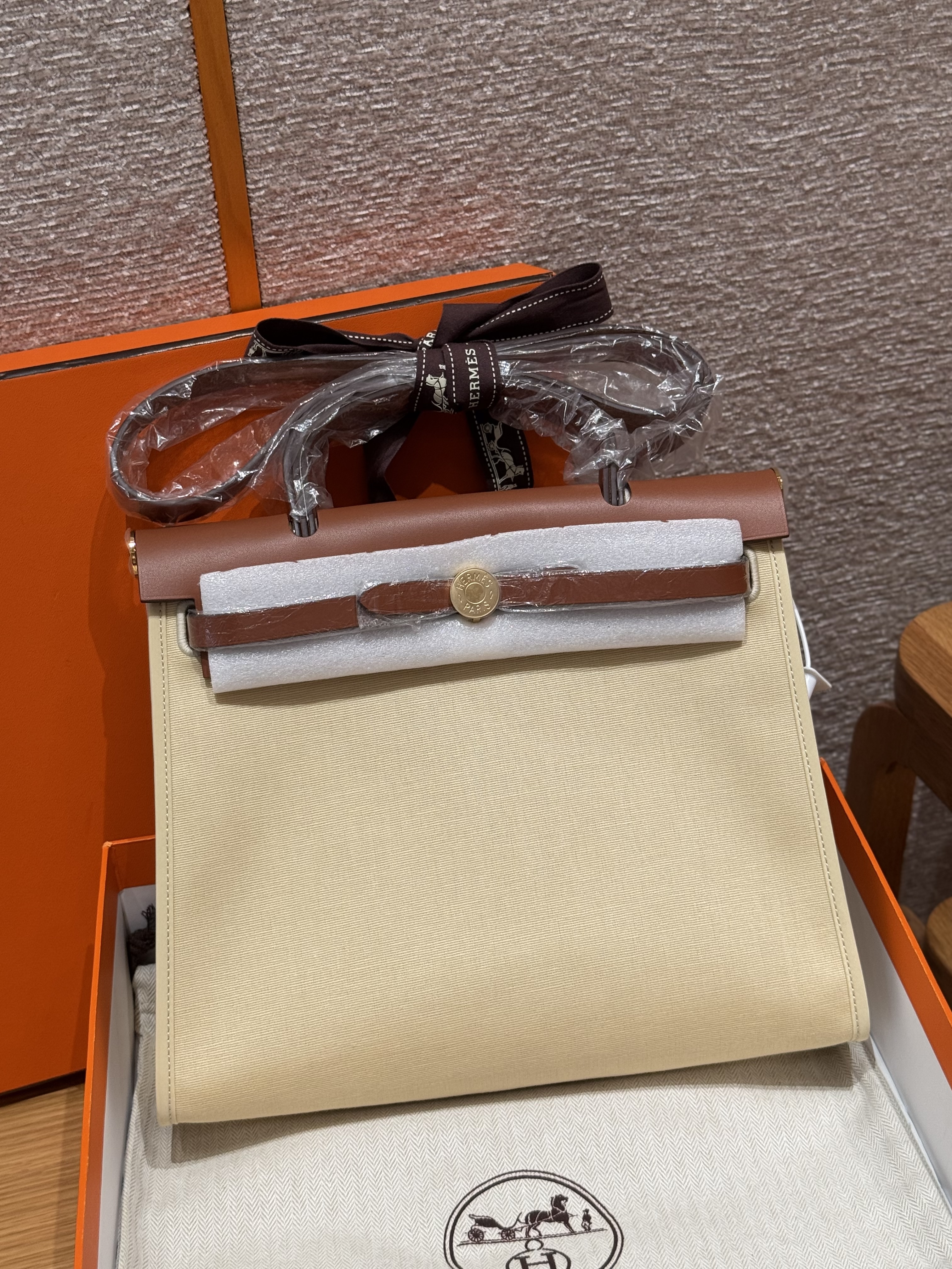 에르메스 Hermes Herbag 31cm canvas and cowhide Y1 Vanille and 37 Gold gold
