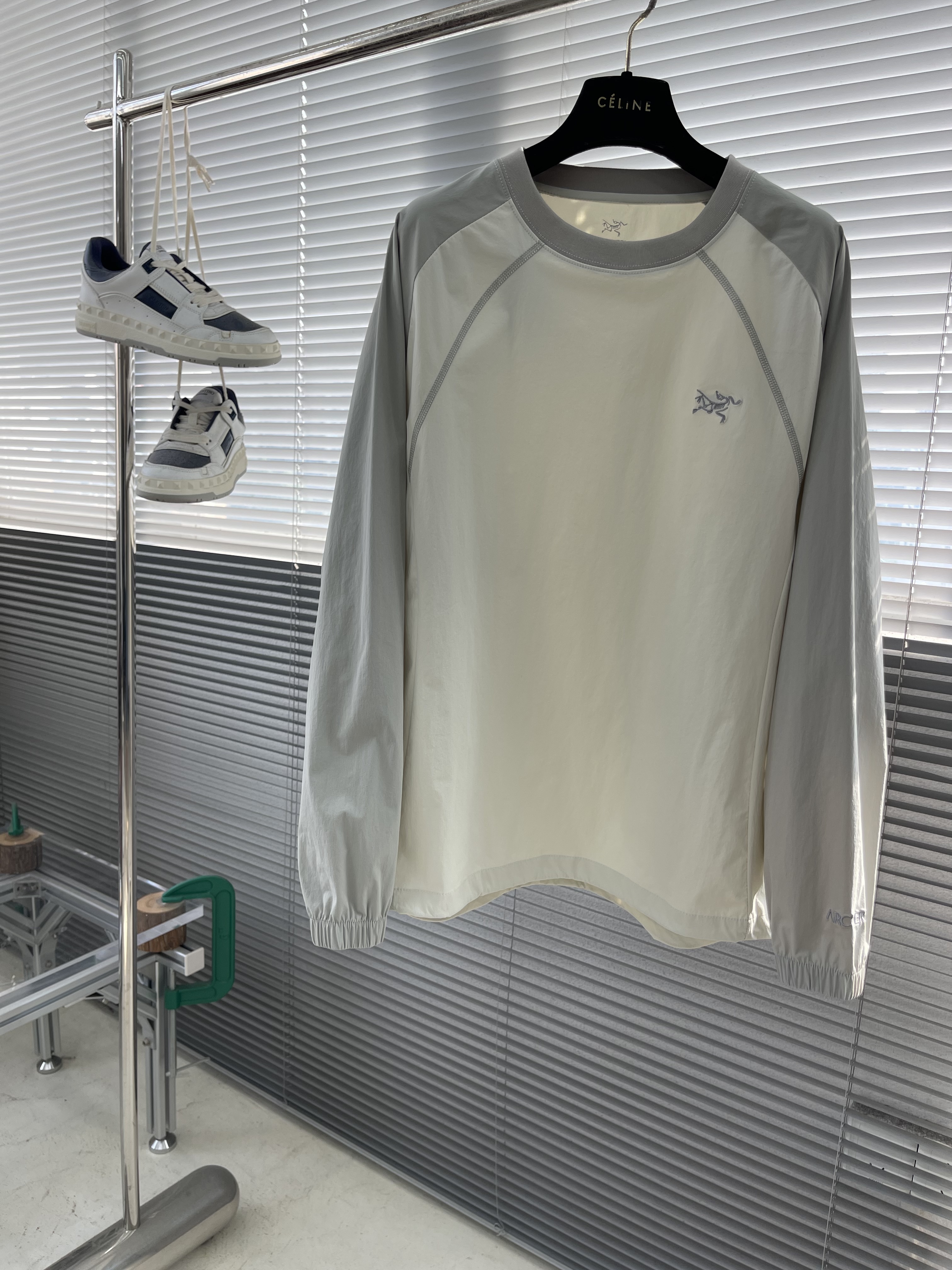 아크테릭스 ARC'TERYX 긴팔 티셔츠