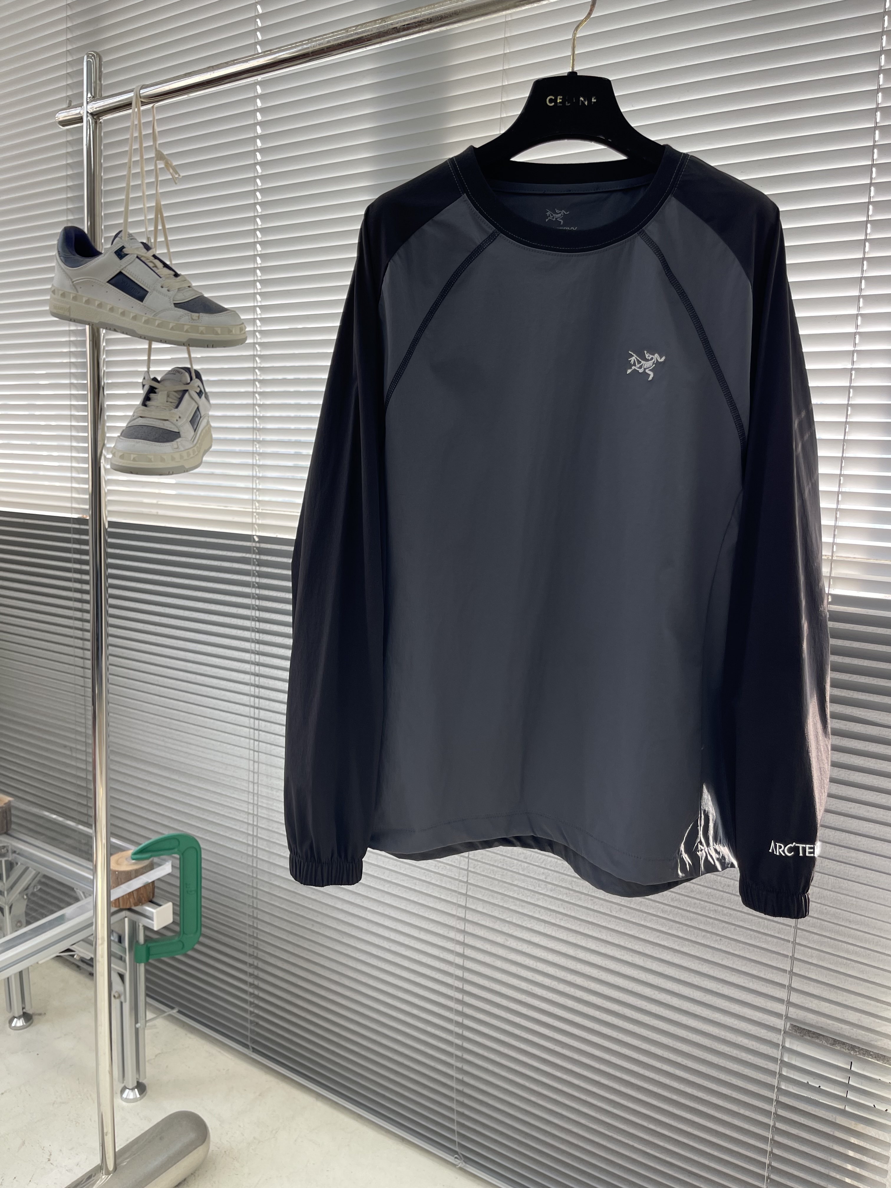 아크테릭스 ARC'TERYX 긴팔 티셔츠