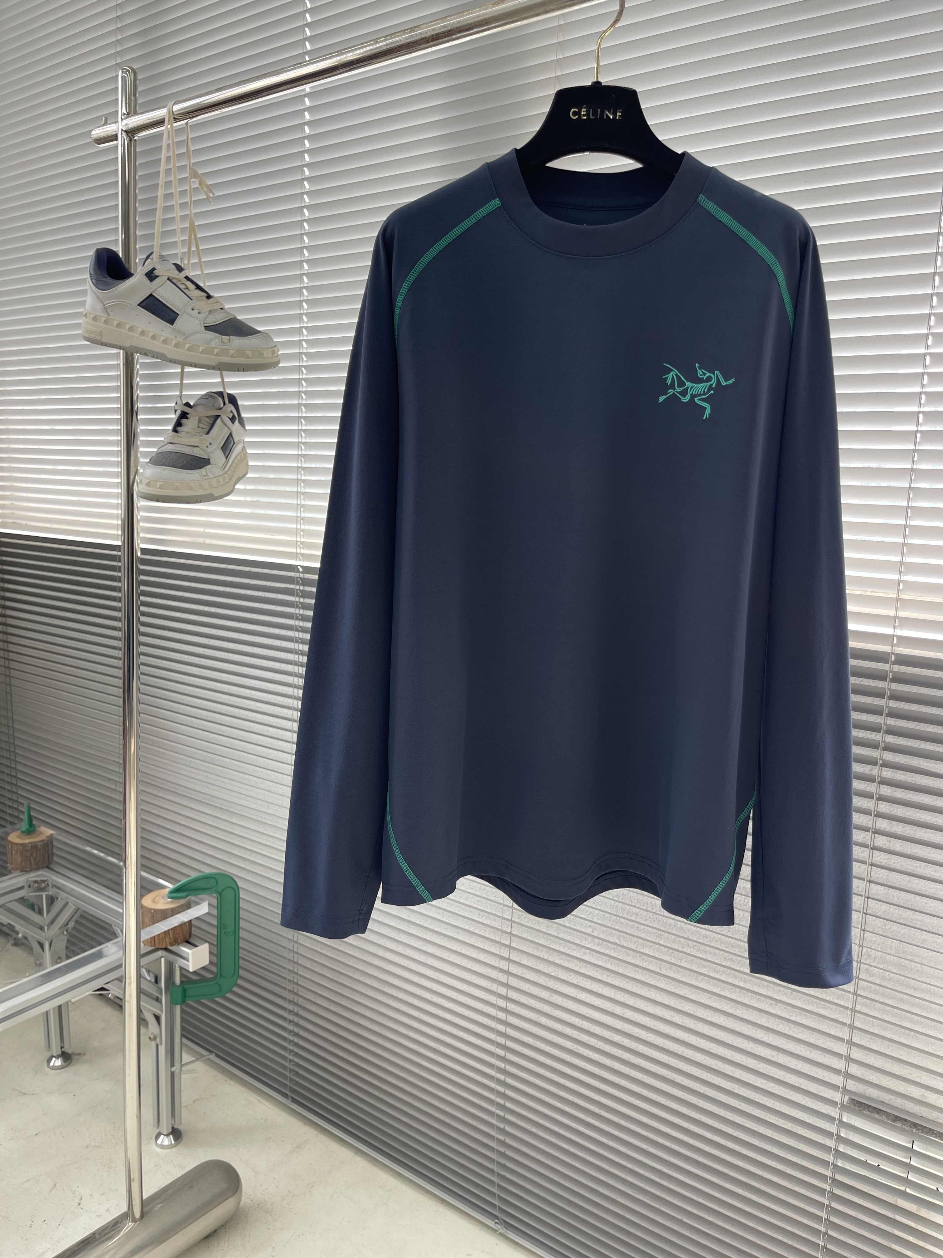 아크테릭스 ARC'TERYX 긴팔 티셔츠