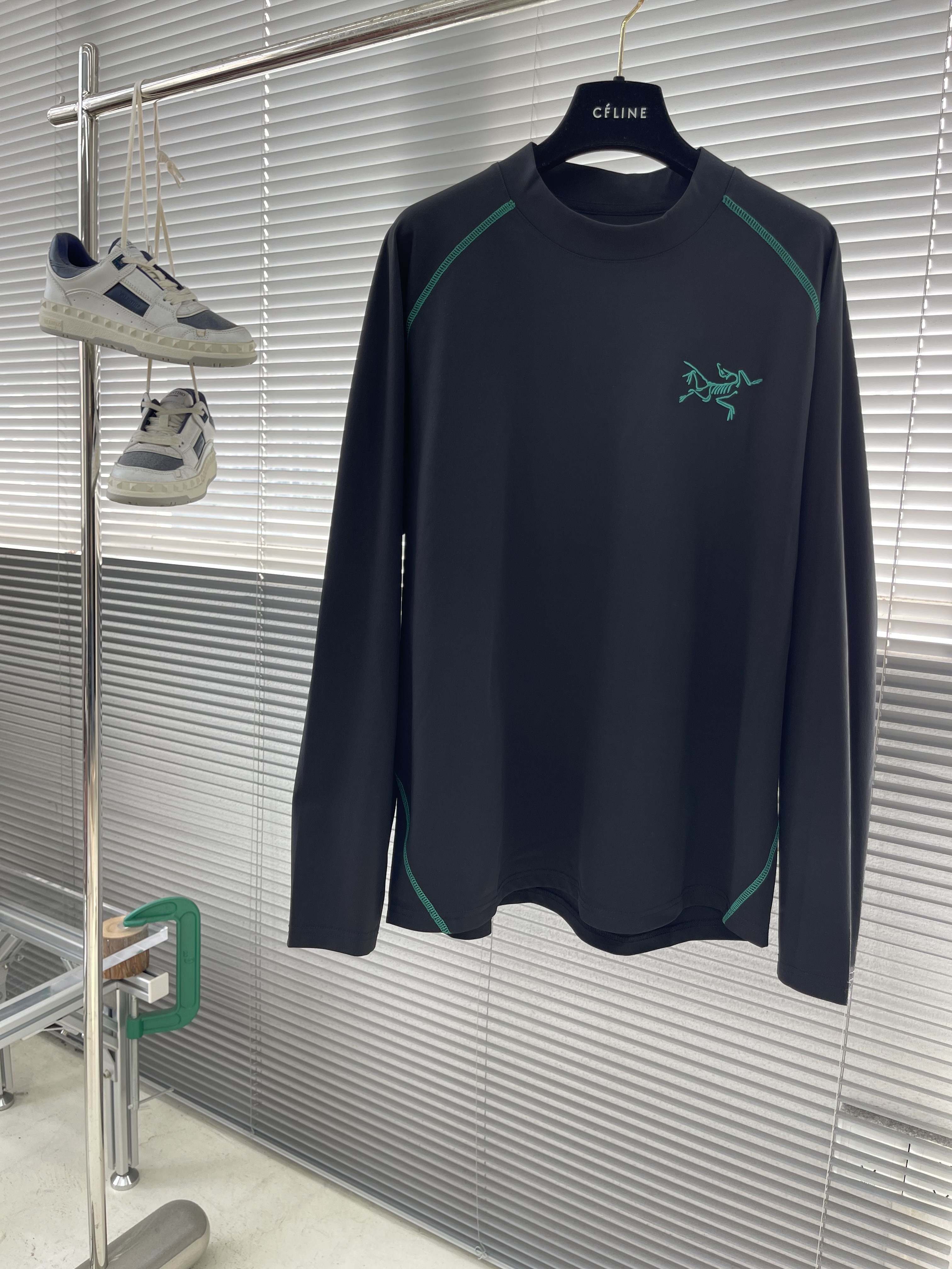 아크테릭스 ARC'TERYX 긴팔 티셔츠