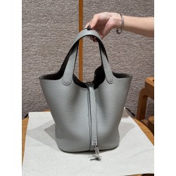 에르메스 Hermes Picotin lock 22cm clemence 4Z Gris Mouette/silver