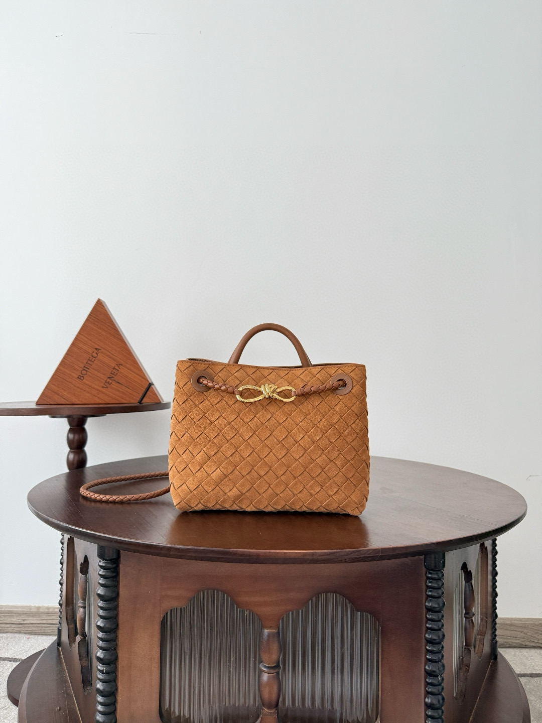 보테가 베네타 Bottega Veneta 743568 Andiamo 25cm