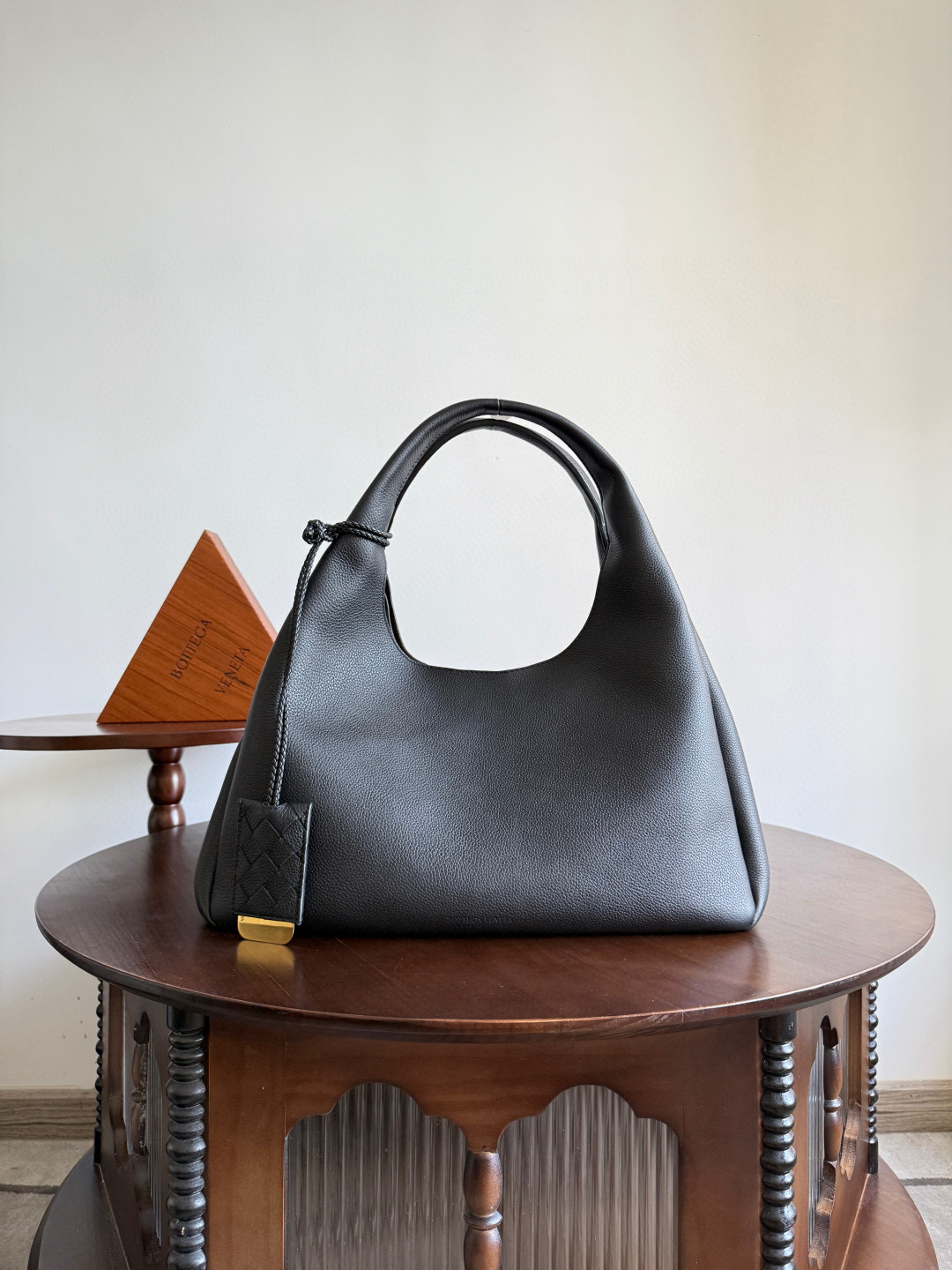 보테가 베네타 Bottega Veneta 844251 Campana 39cm