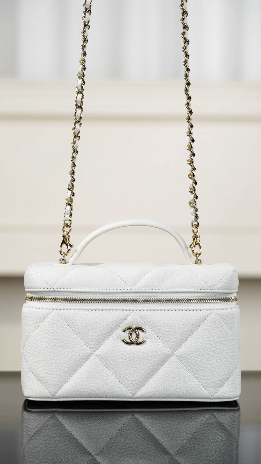 샤넬 CHANEL 25k Vanity with Chain White 19.5cm