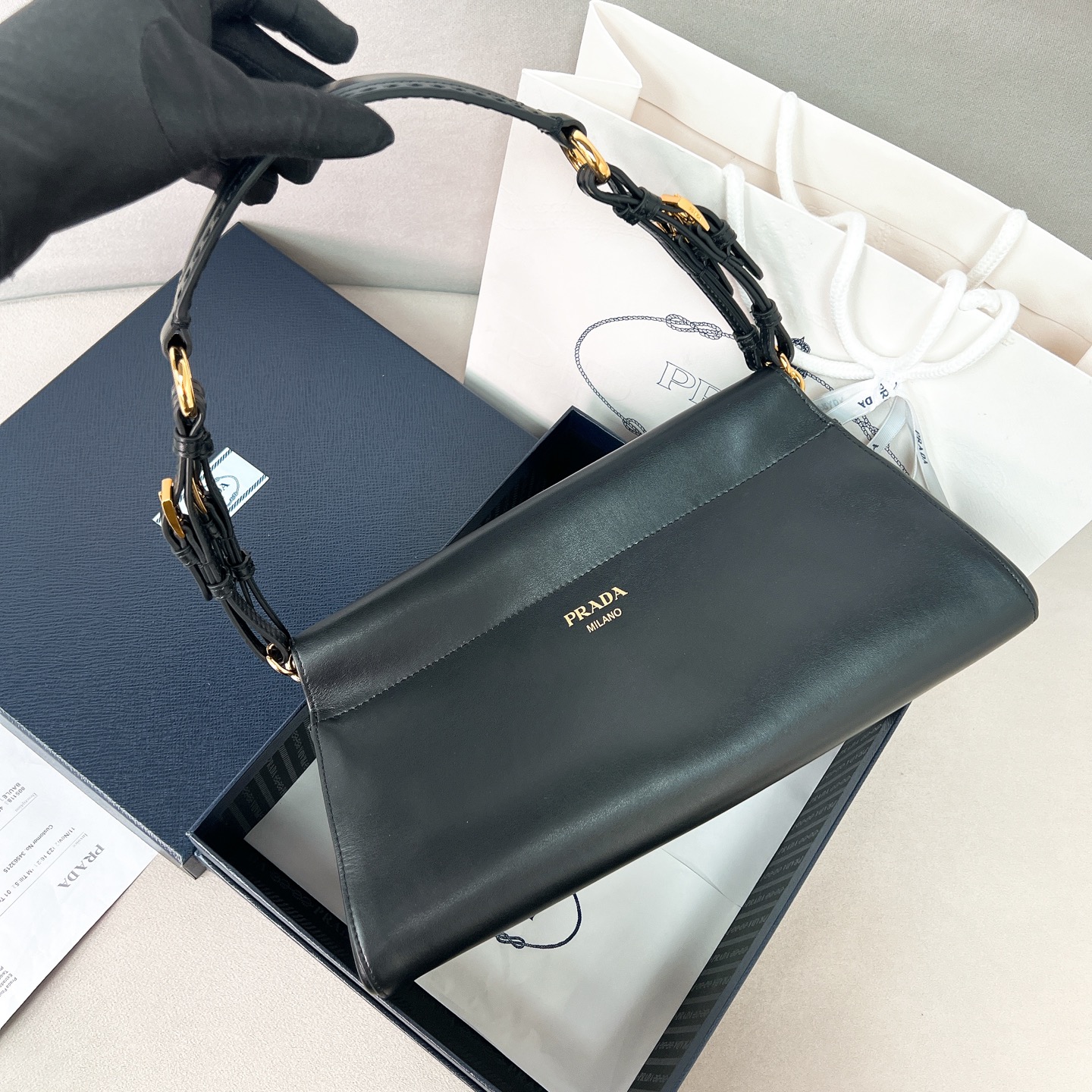 프라다 Prada 1BC262 앙쉐네 미디엄 가죽 백 32.5cm