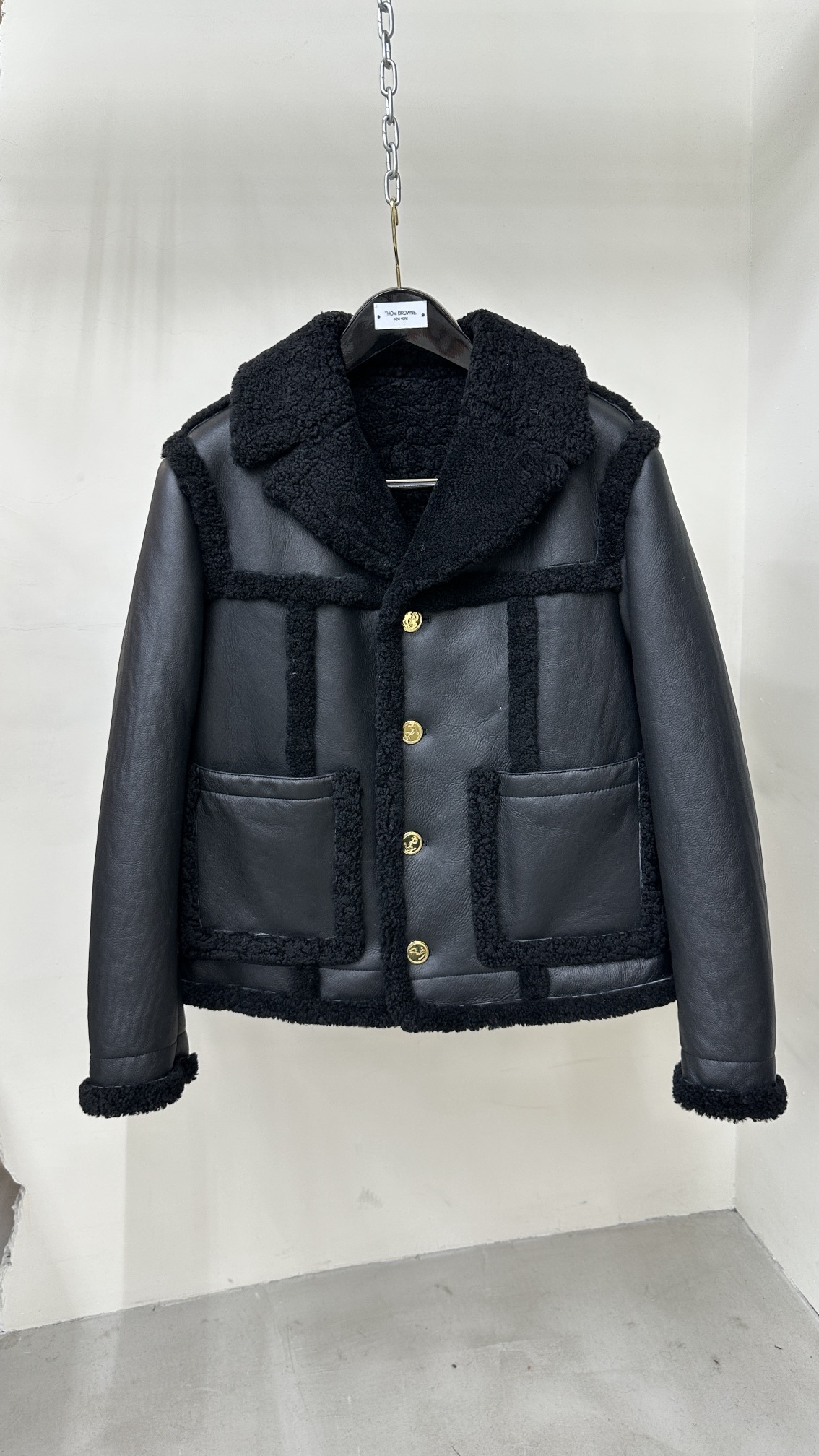 톰브라운 Thom Browne 레더자켓