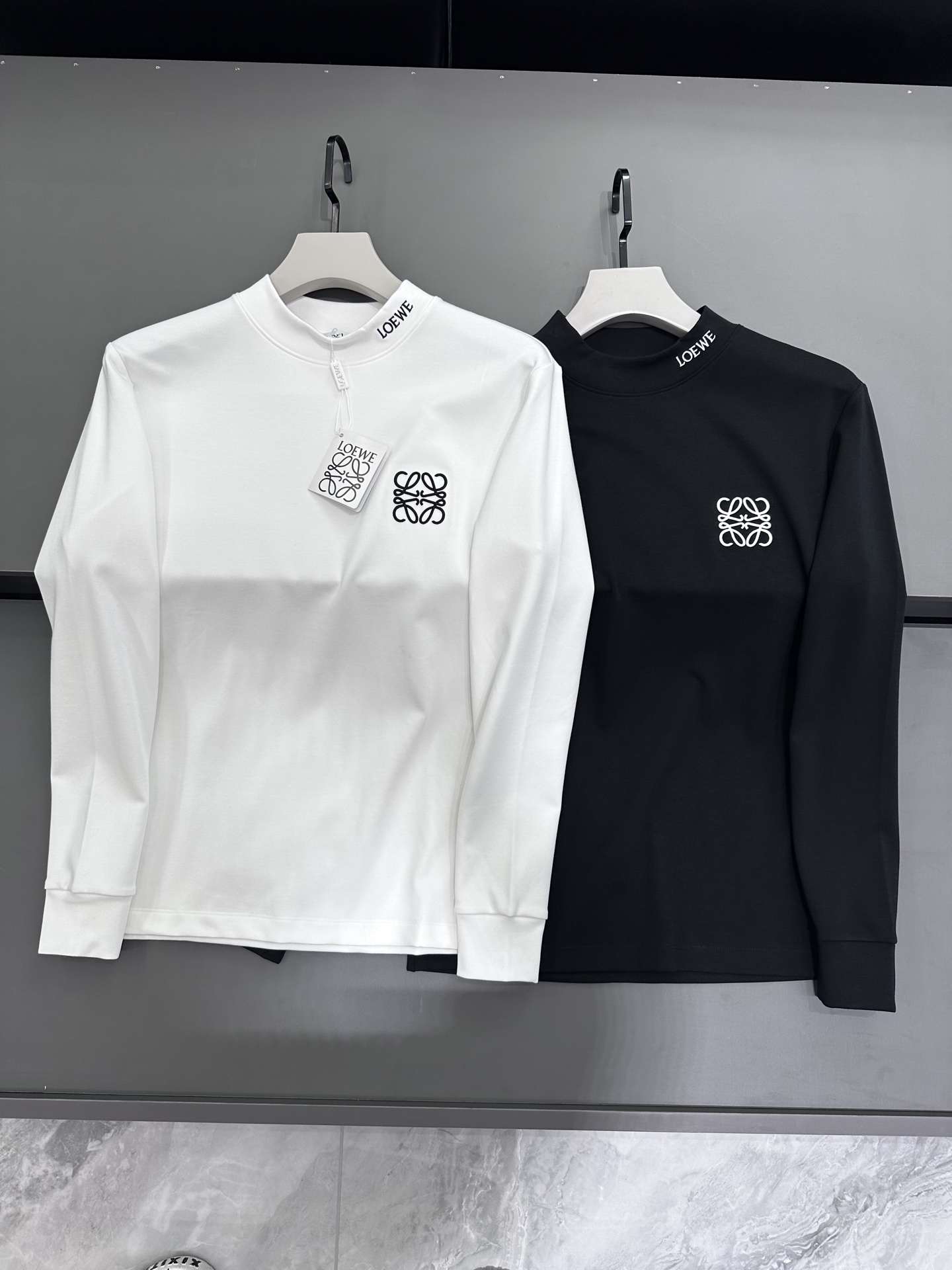 로로피아나 LOEWE 긴팔 티셔츠