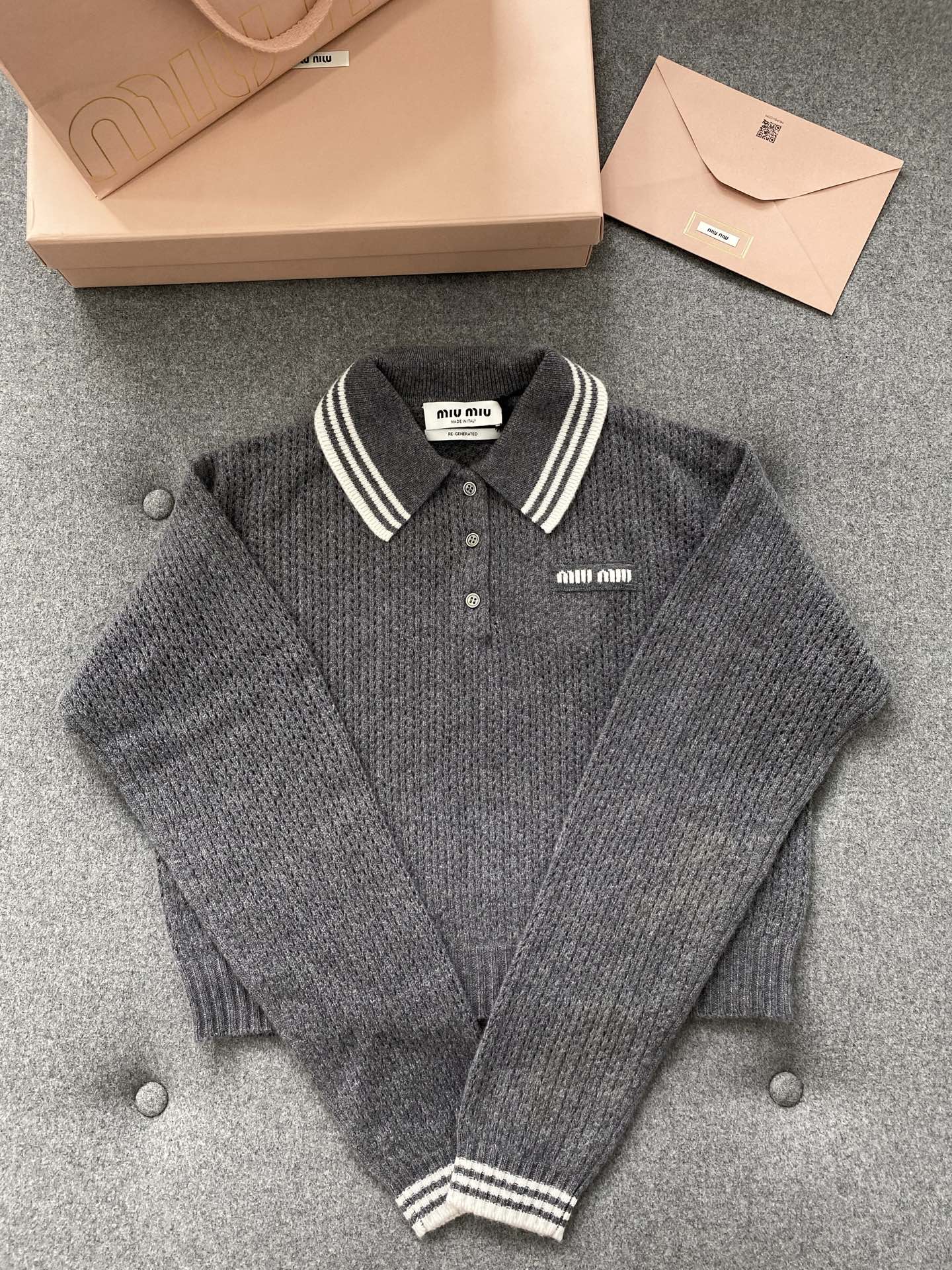 미우 미우 Miu Miu 스웨터