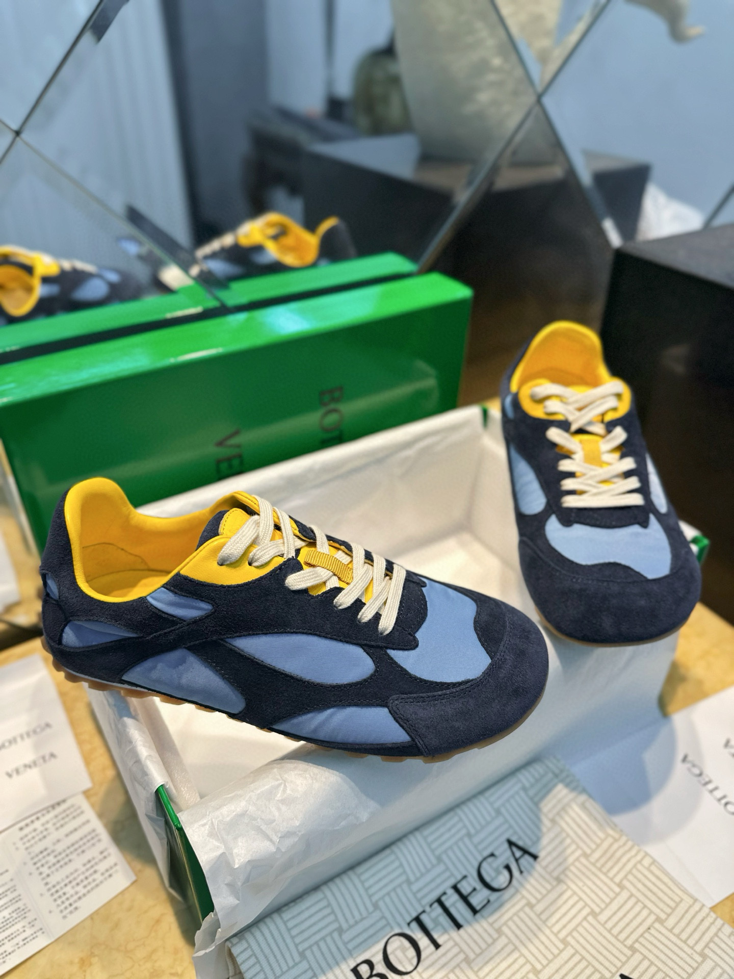 보테가베네타 Bottega Veneta Orbit Flash 스니커즈 Blue