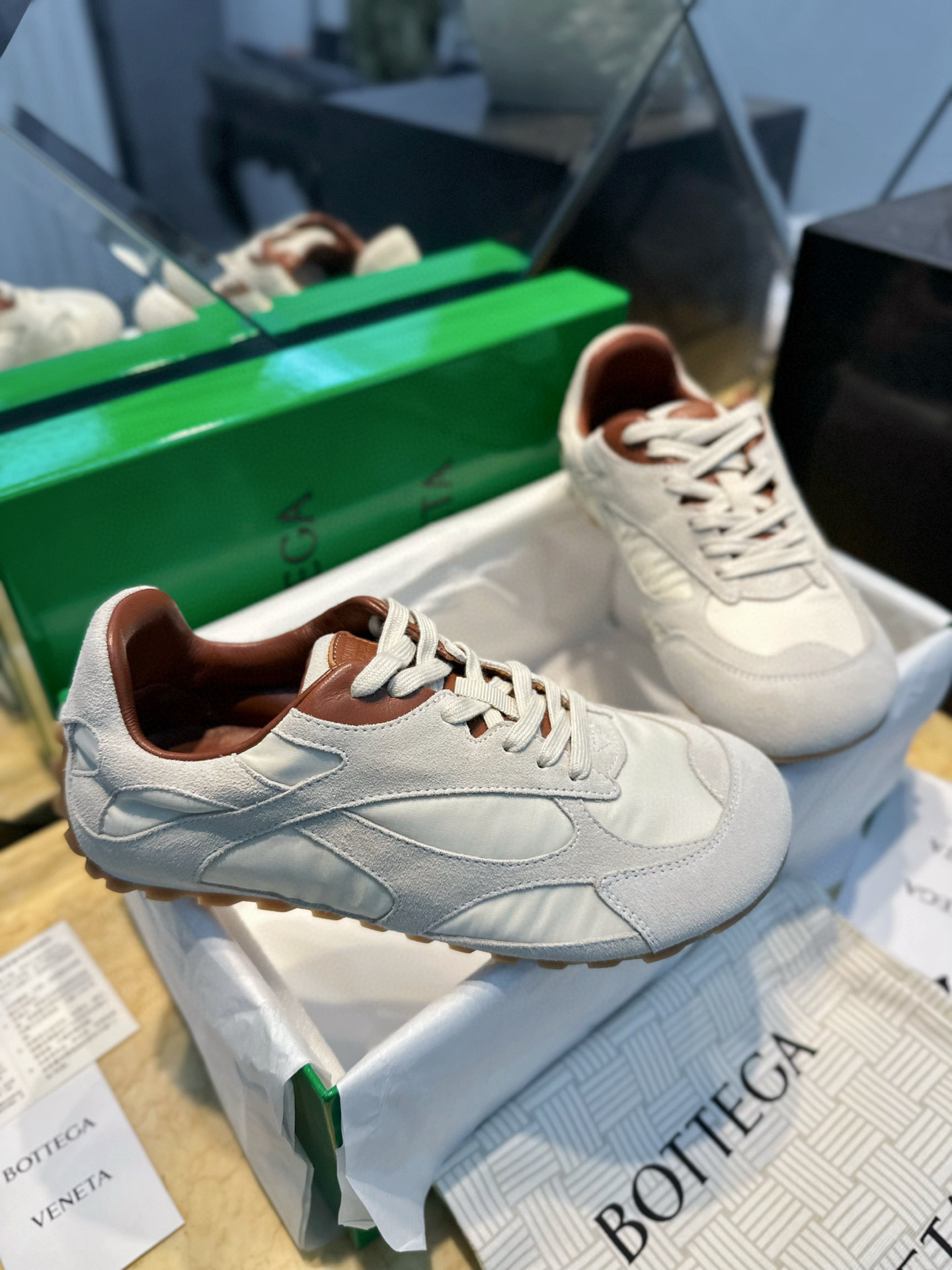 보테가베네타 Bottega Veneta Orbit Flash 스니커즈 Sea salt