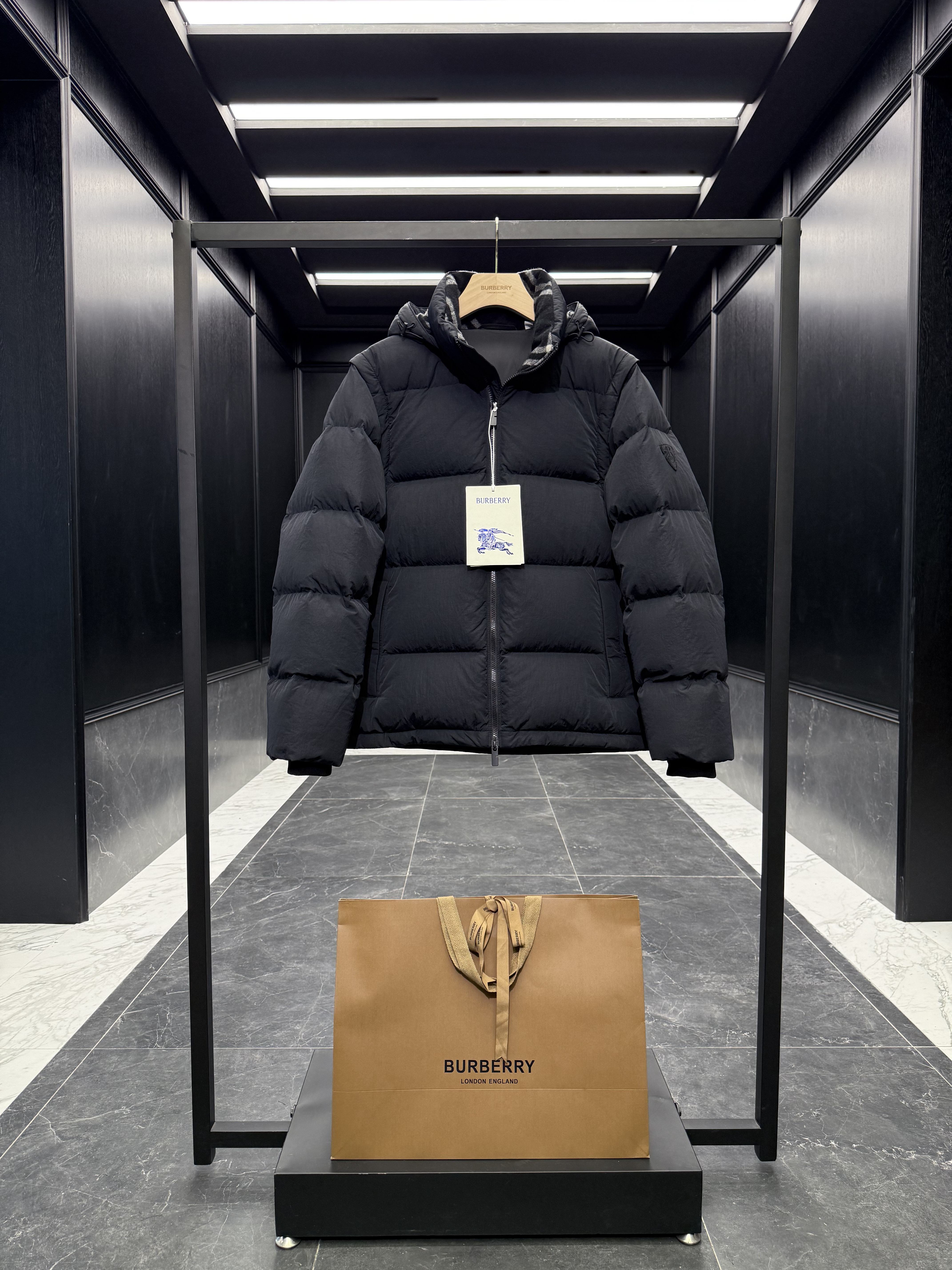 버버리 Burberry 다운재킷 230