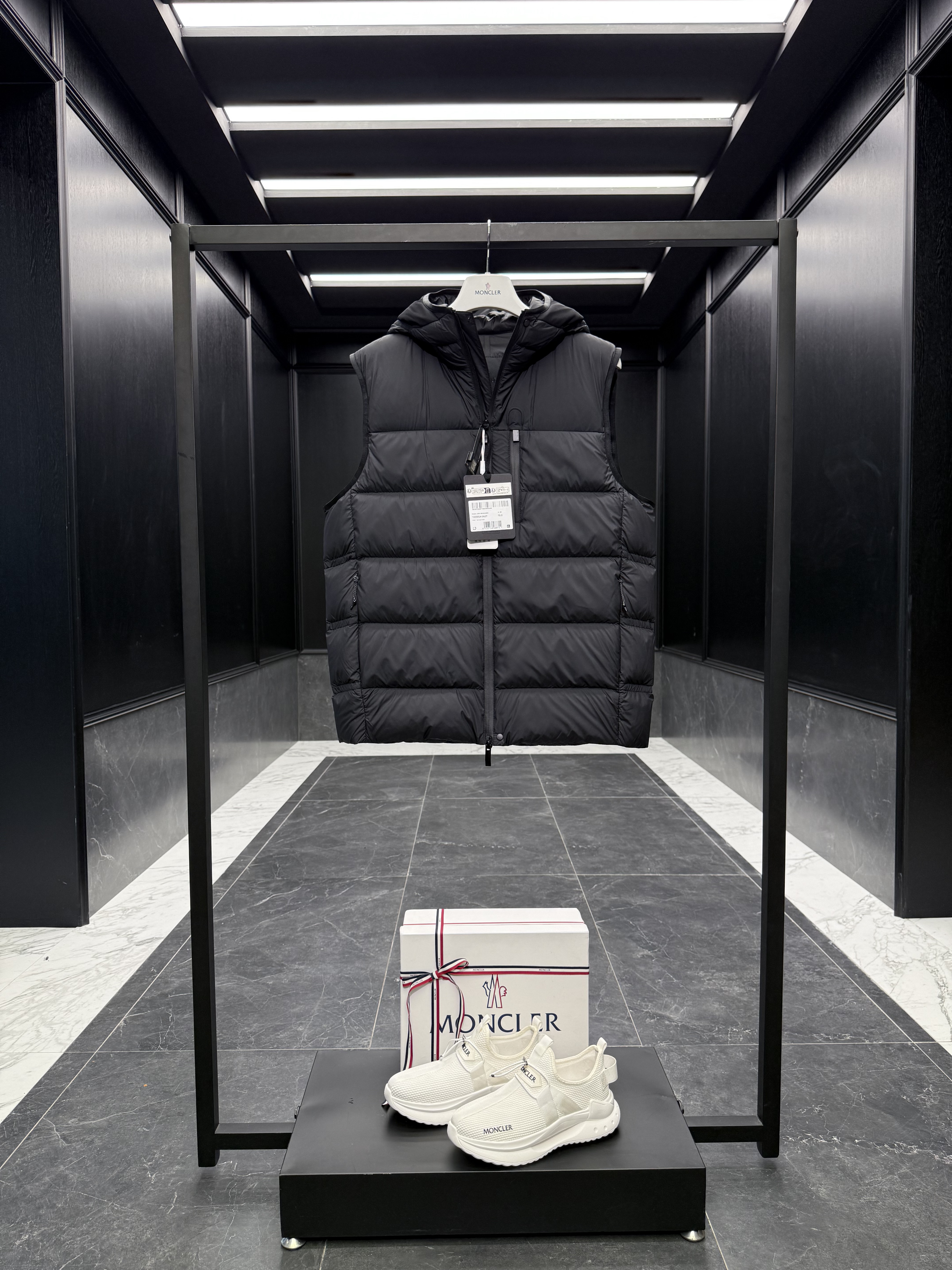 몽클레어 Moncler Tamega 조끼 패딩。