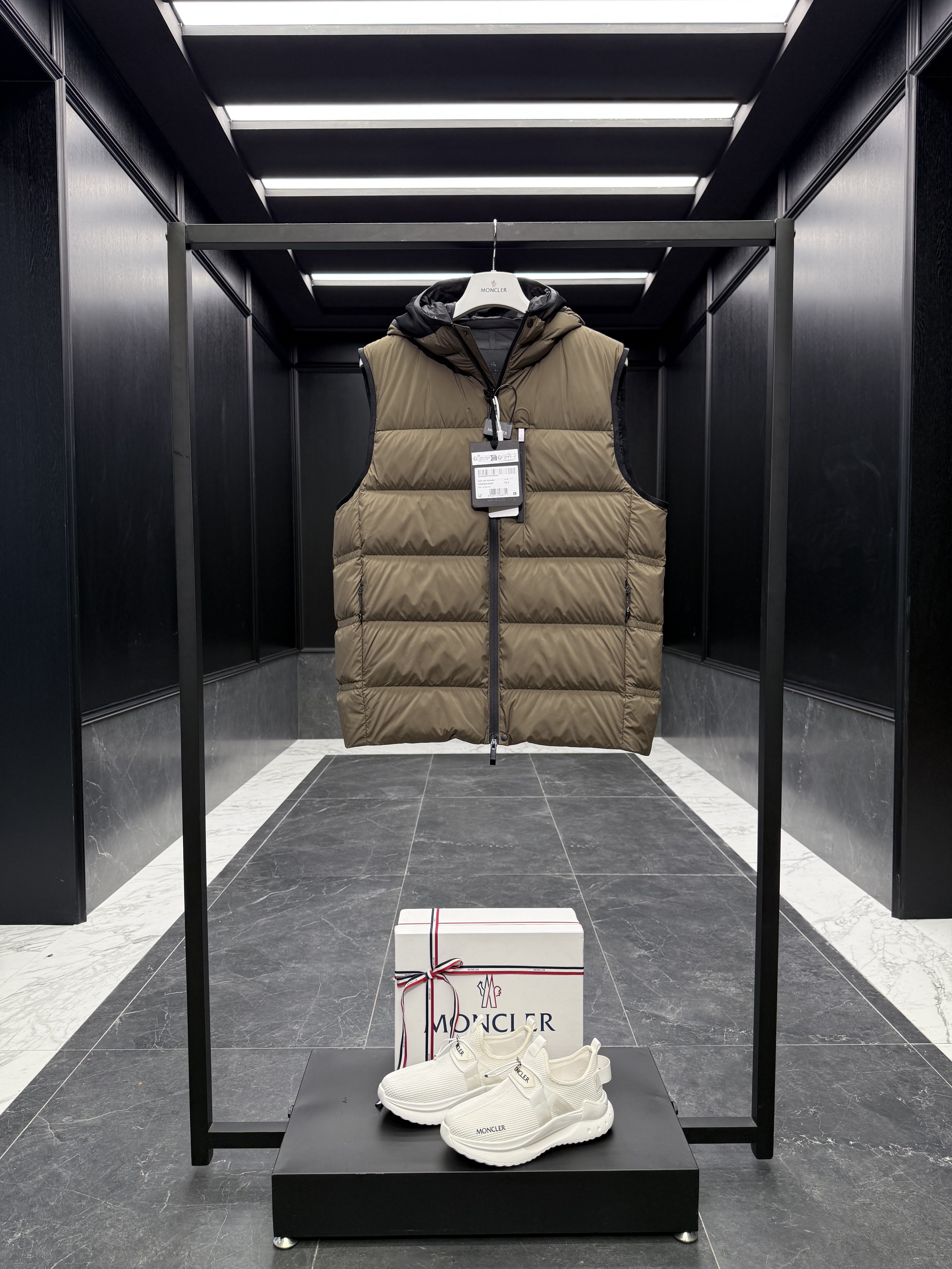 몽클레어 Moncler Tamega 조끼 패딩。