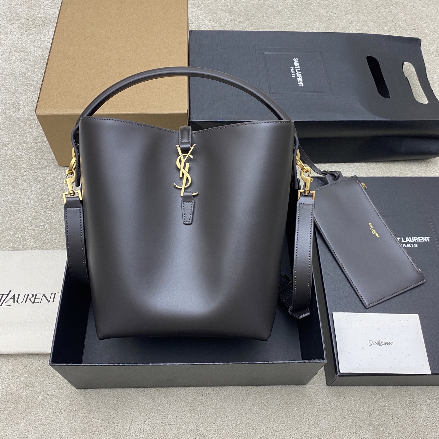 생로랑 Saint laurent/YSL 742828 Le 37 in Shiny Leather