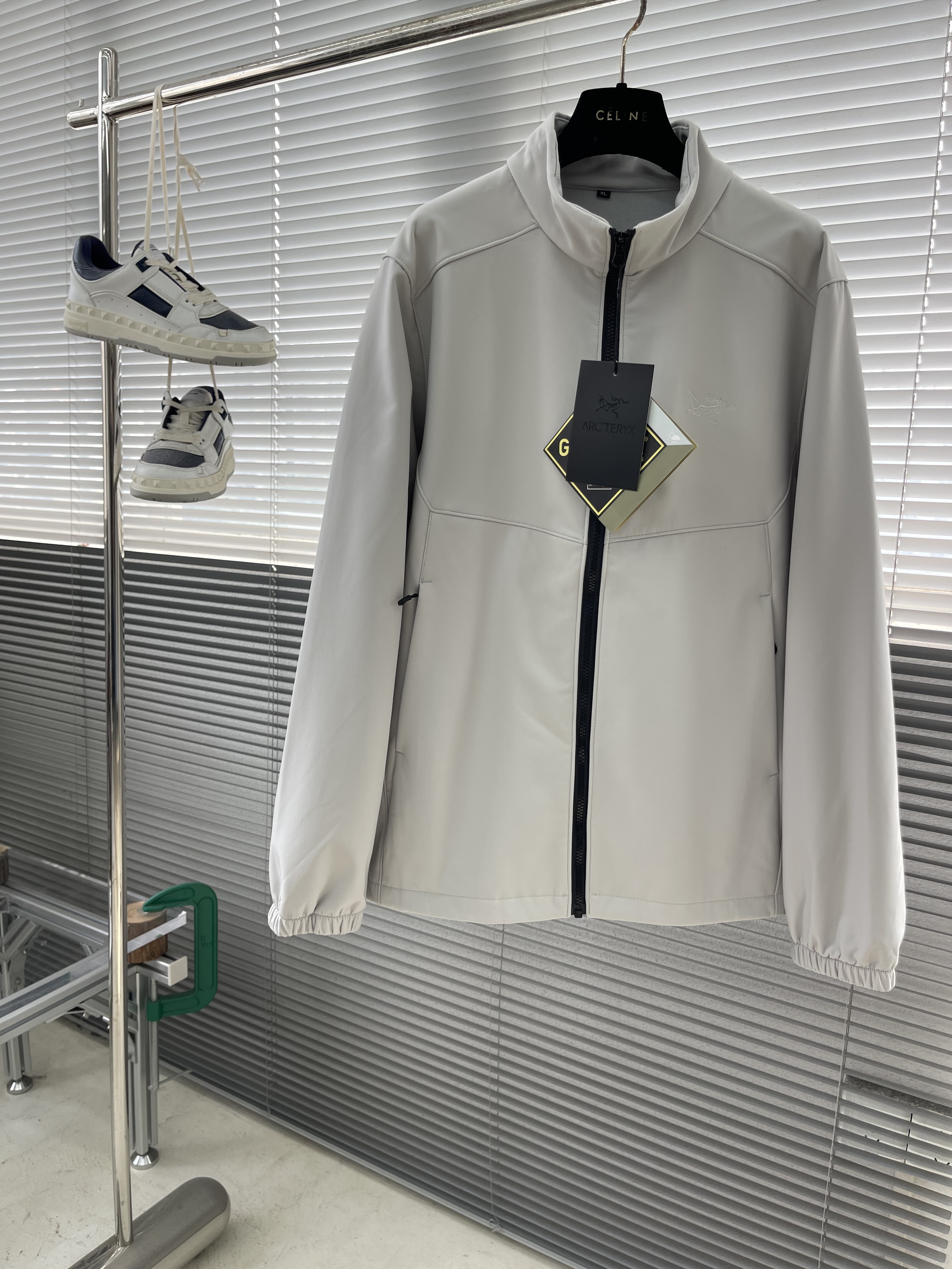 아크테릭스 ARC'TERYX 재킷