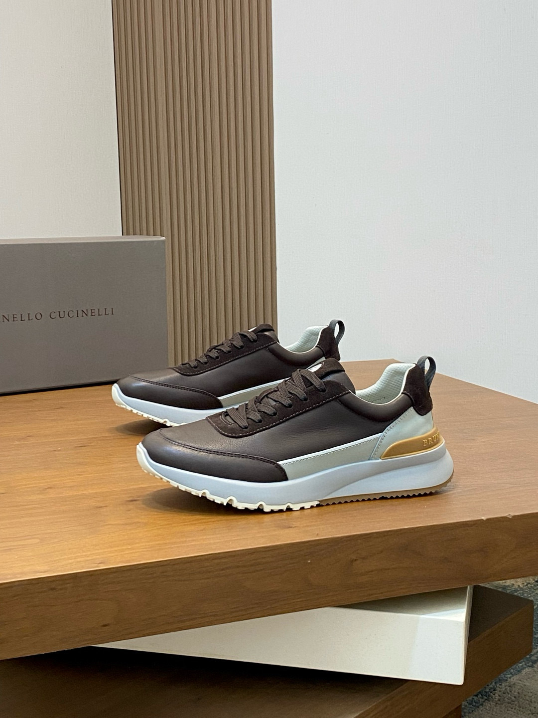 브루넬로 쿠치넬리 Brunello Cucinelli 스니커즈
