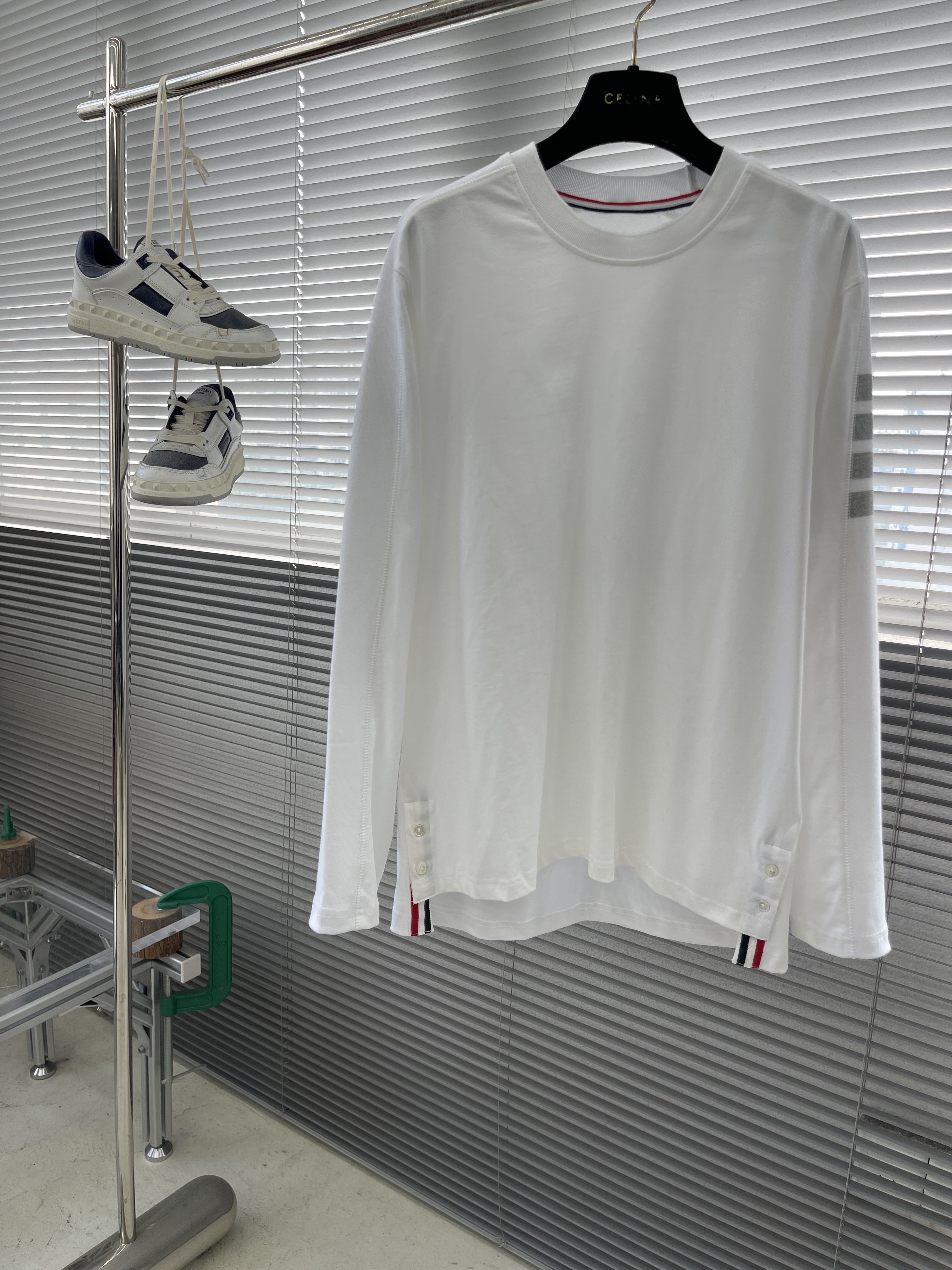 톰브라운 Thom Browne 긴팔 티셔츠