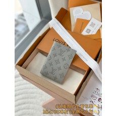 루이비통 Louis Vuitton M14798 passport case