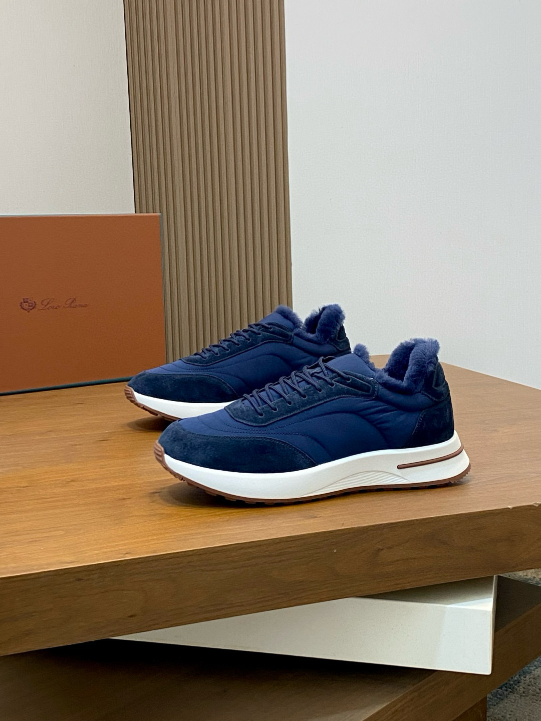 로로피아나 Loro Piana Week end Walk 스니커즈