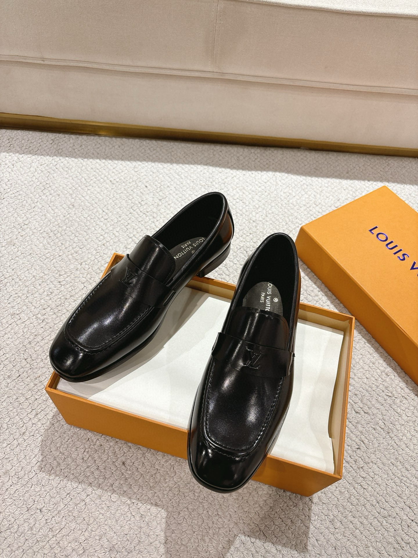 루이비통 Louis Vuitton Glove 로퍼 슈즈