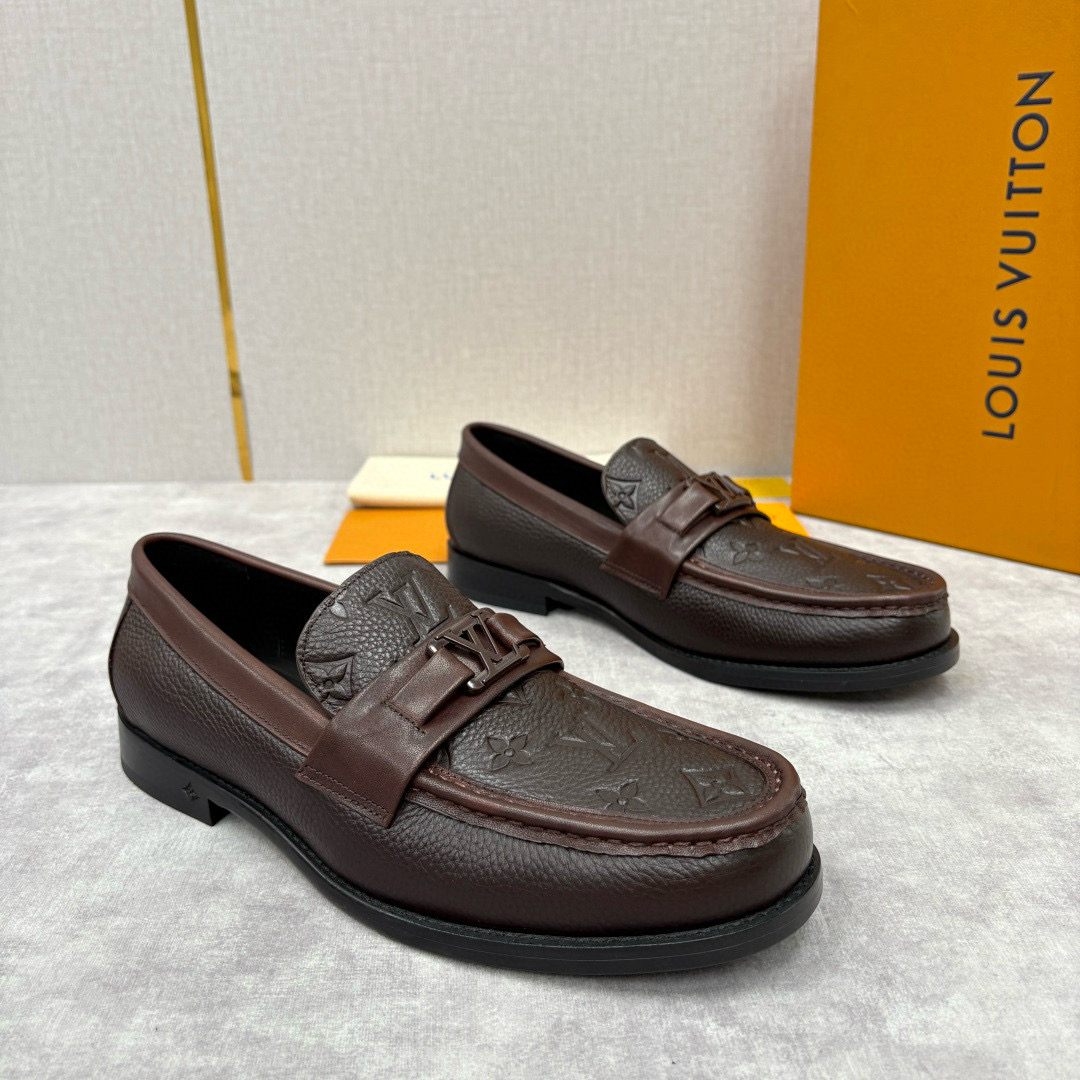 루이비통 Louis Vuitton 로퍼 슈즈