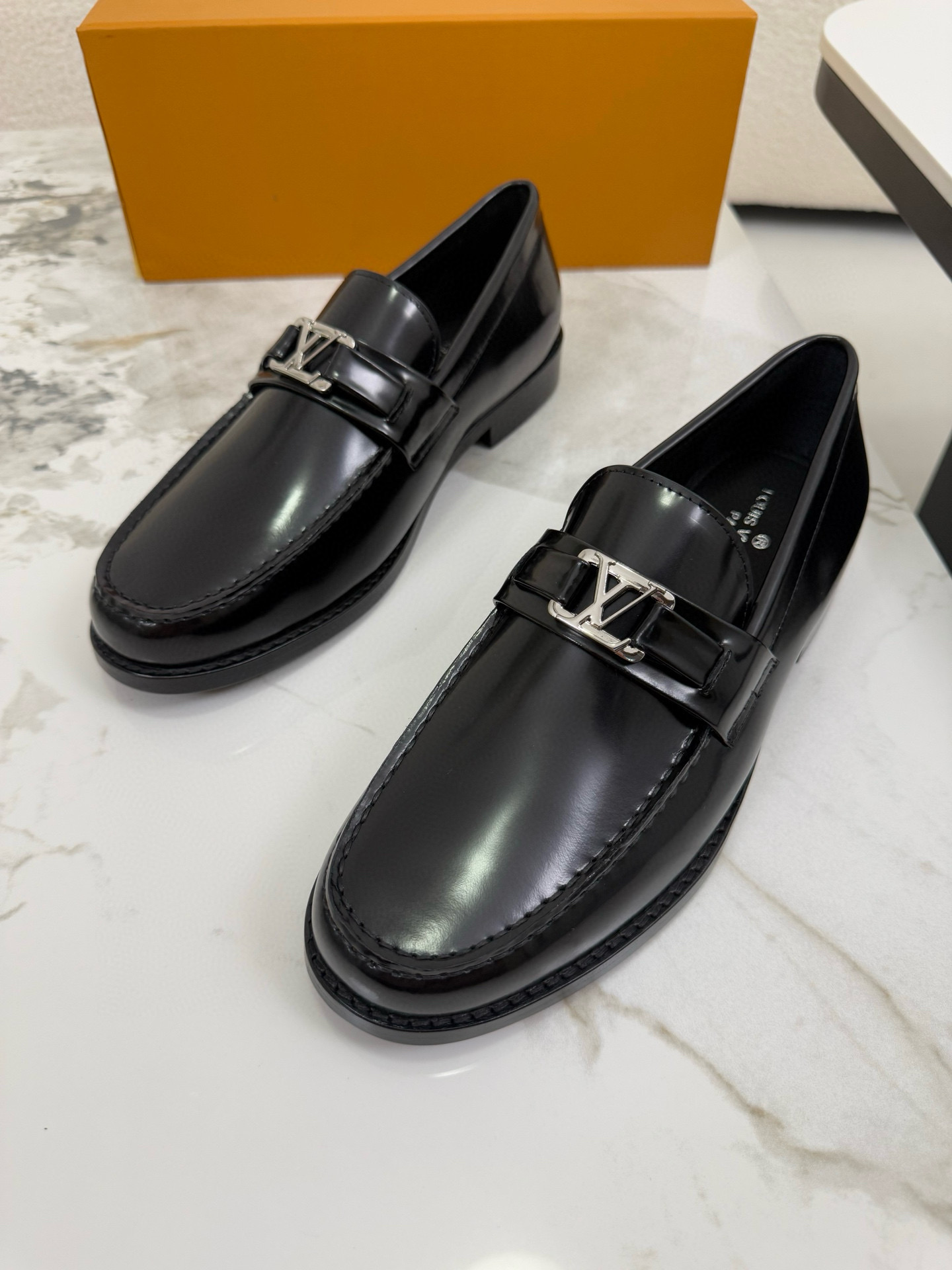 루이비통 Louis Vuitton 구두