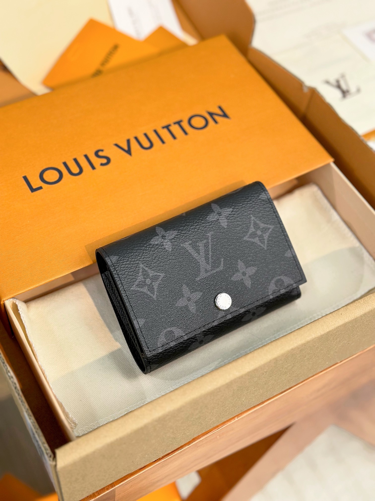 루이비통 Louis Vuitton M12598 지갑 11.5CM