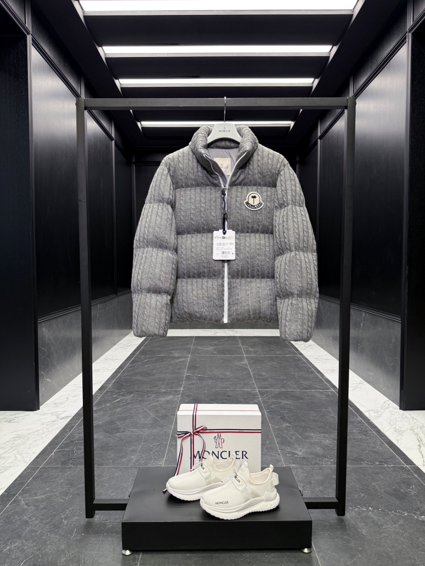 몽클레어 Moncler Austru 다운재킷。