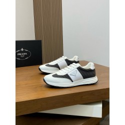프라다 Prada 스니커즈