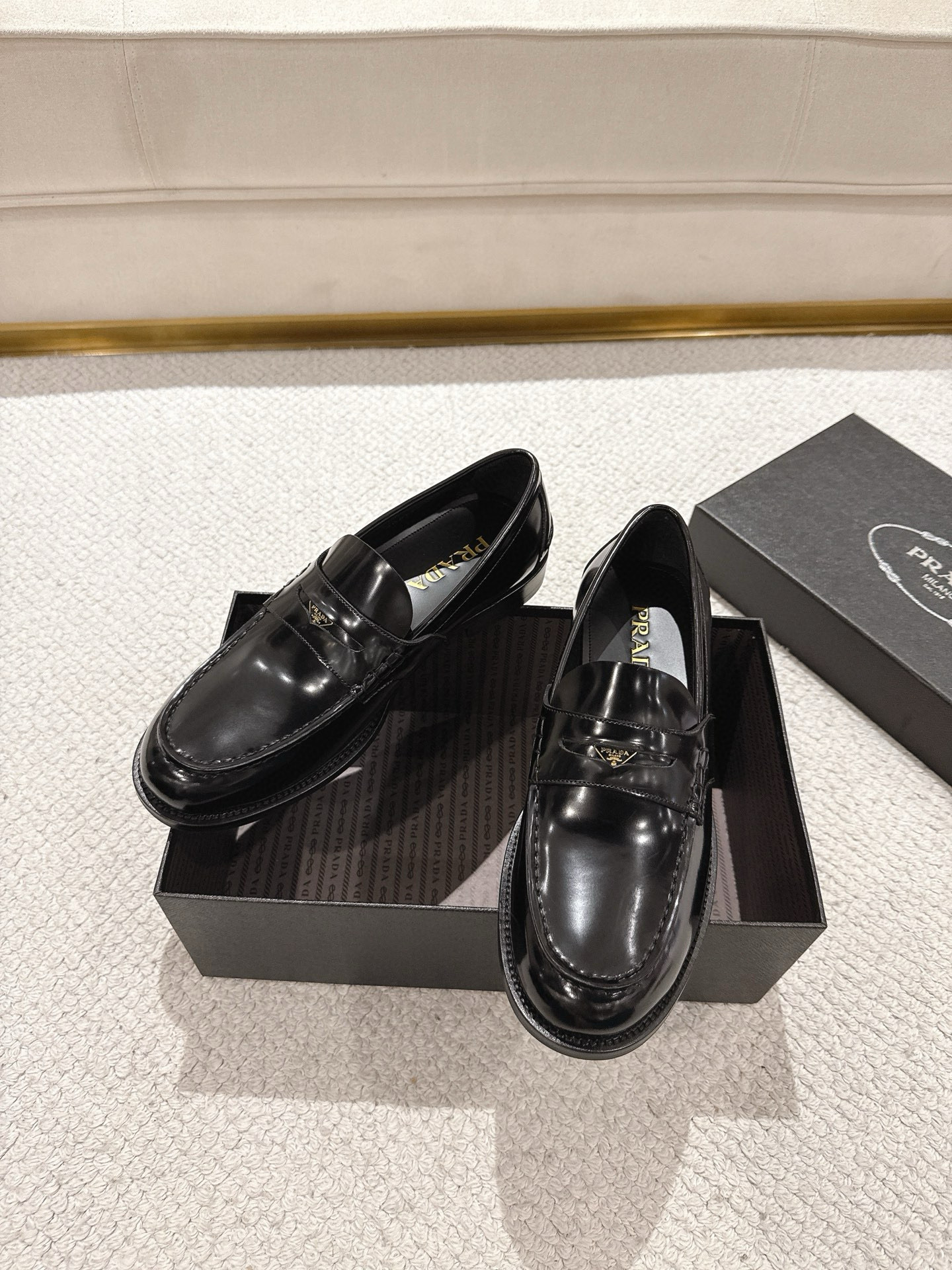 프라다 Prada 로퍼 슈즈