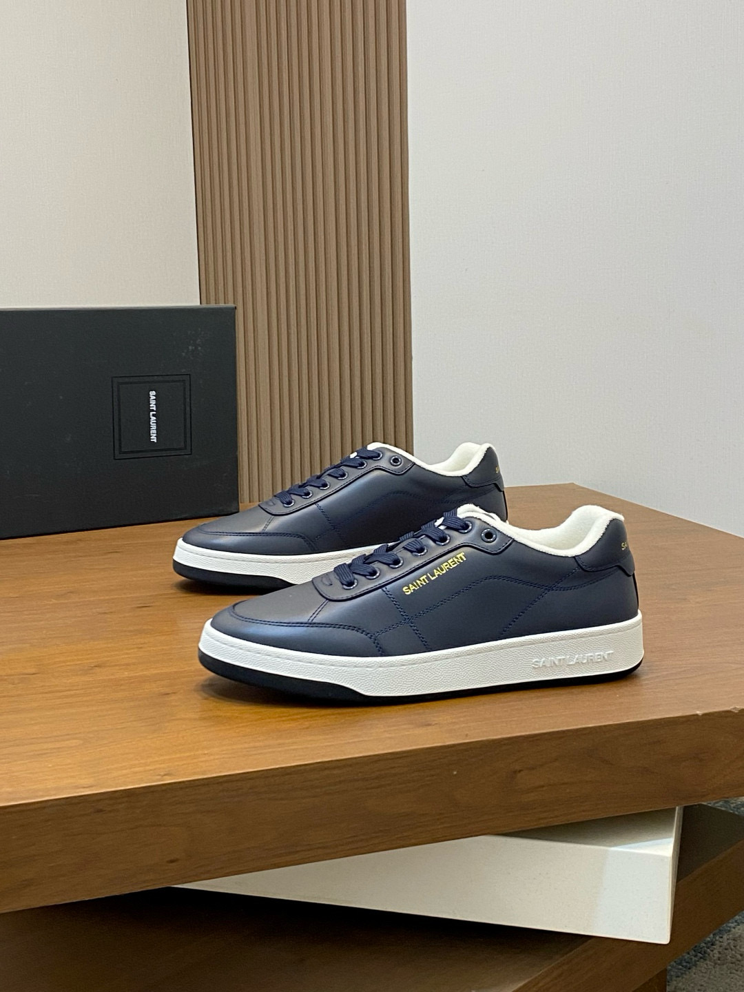 생로랑 Saint Laurent 스니커즈