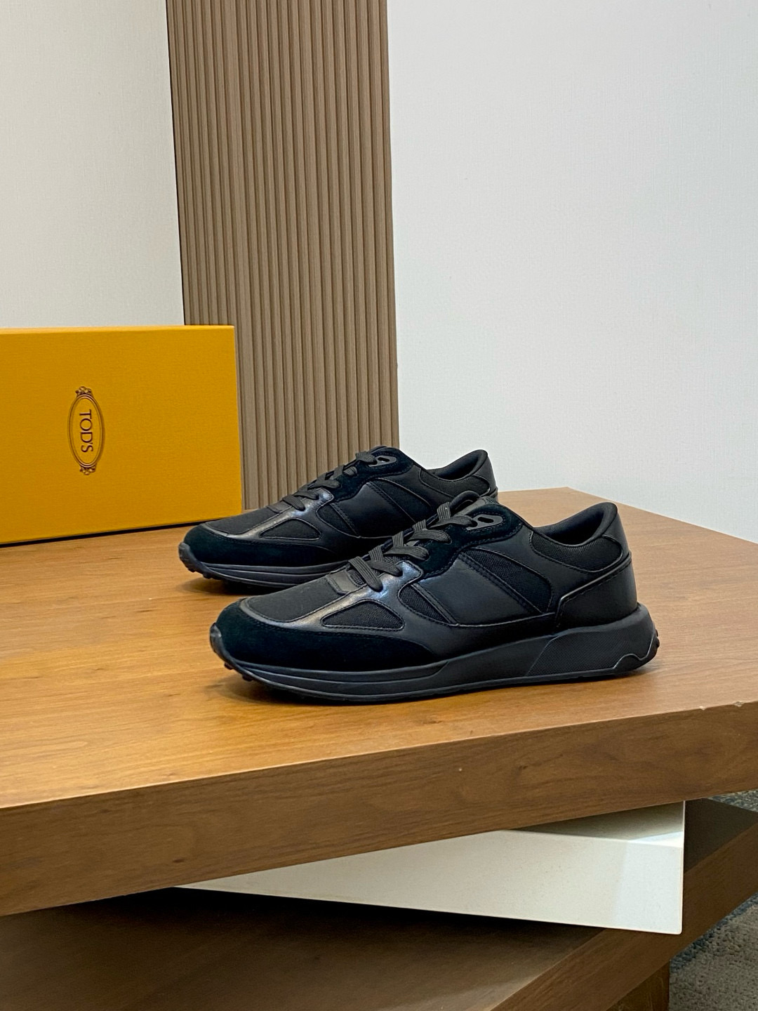 토즈 TOD'S 스니커즈