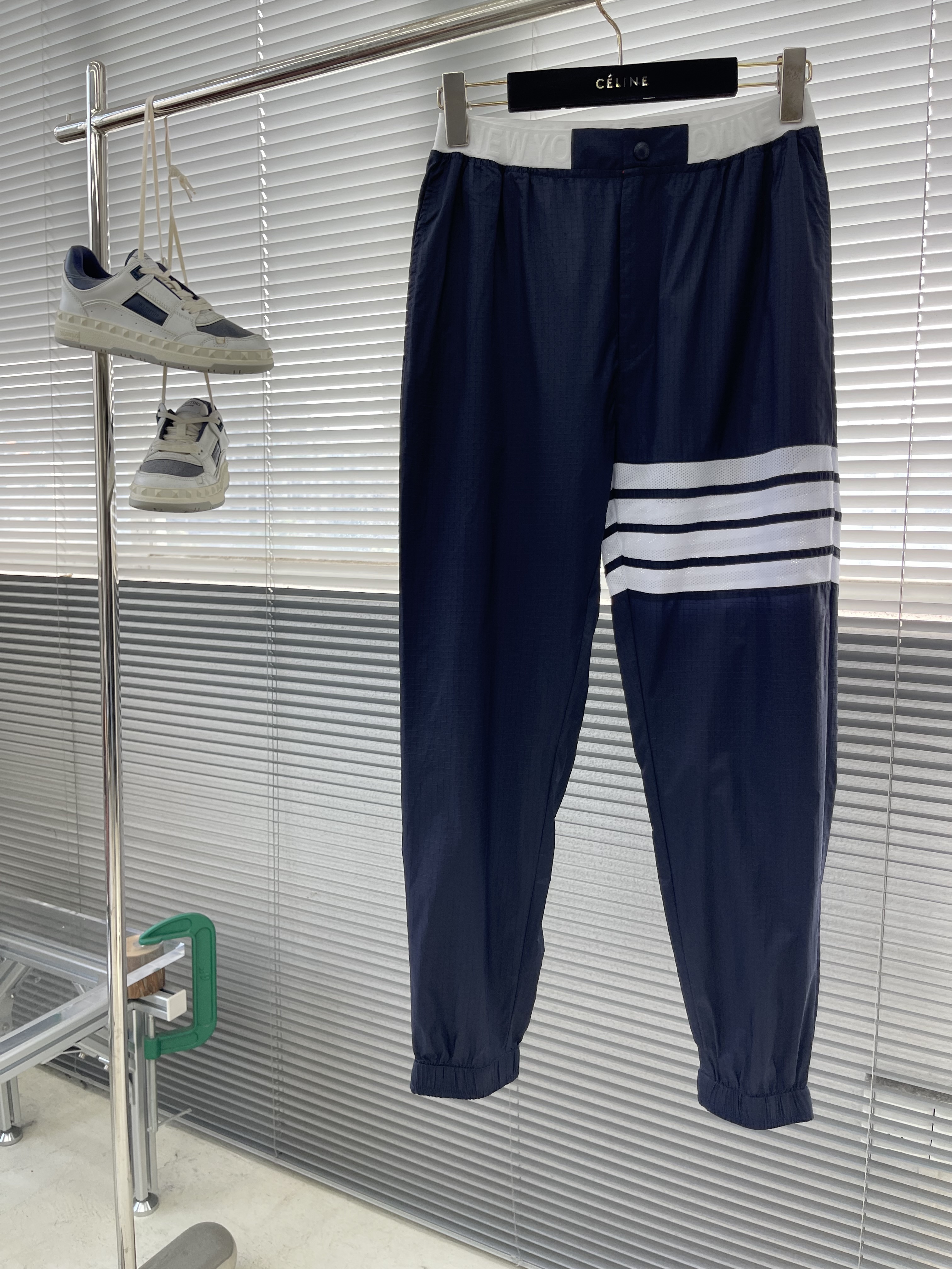 톰브라운 Thom Browne 바지