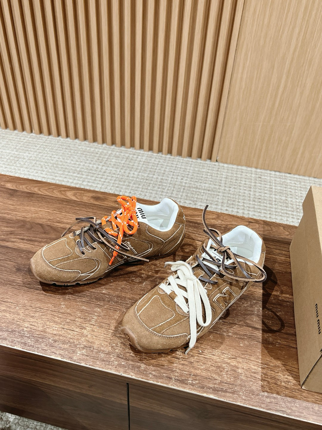 미우 미우 Miu Miu X New Balance 530# 스니커즈