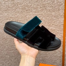 에르메스 Hermes 225 Chypre Sandal Suede&89 Noir and Lichen