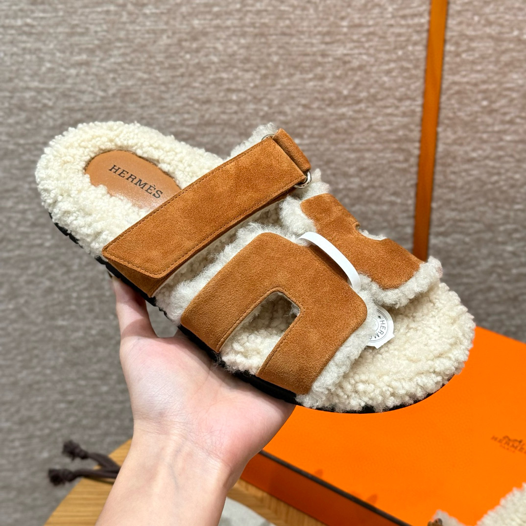 에르메스 Hermes 225 Chypre sandal Woolskin and Chamois&Natuel