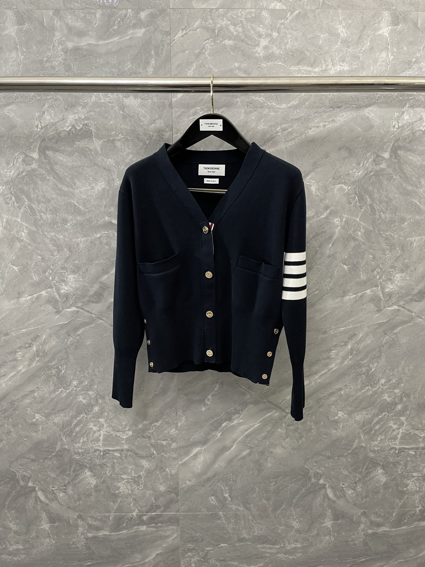 톰브라운 Thom Browne 가디건