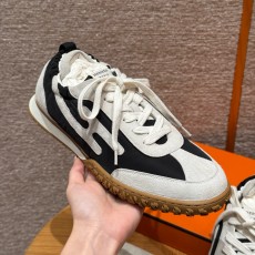 에르메스 Hermes 617 Jet Sneakers Deer&Black and White